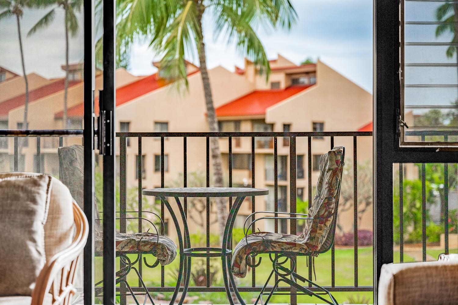 Kamaole Sands condo # 7-304, Kihei, Hawaii - photo 6 of 34