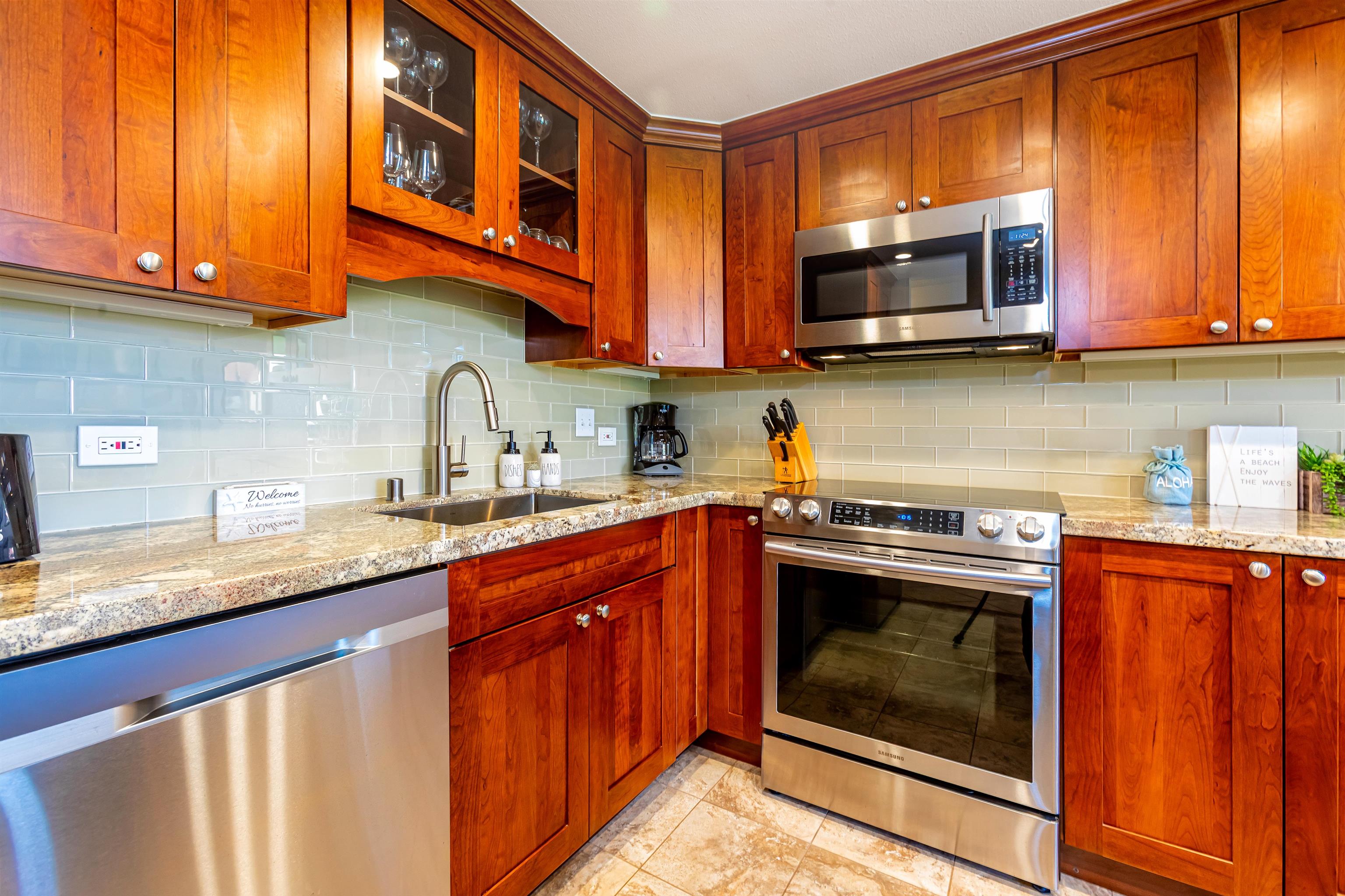 Kamaole Sands condo # 7308, Kihei, Hawaii - photo 2 of 42