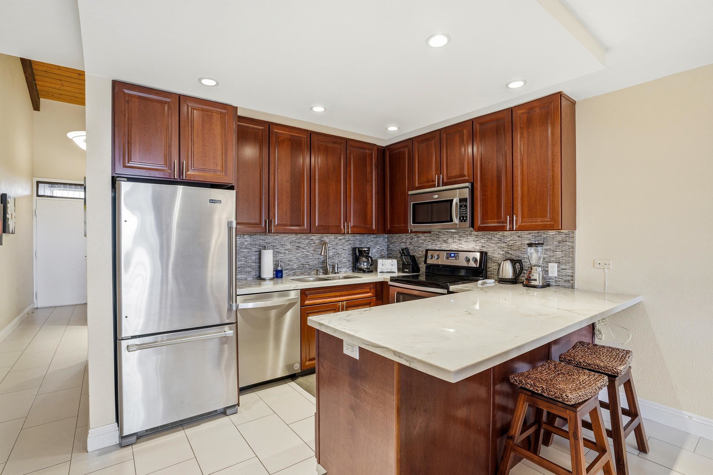 Kamaole Sands condo # 7-410, Kihei, Hawaii - photo 12 of 32