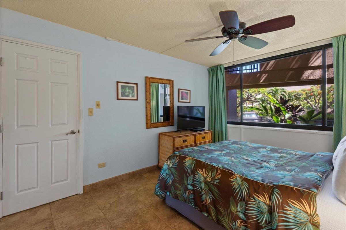 Kamaole Sands condo # 8-107, Kihei, Hawaii - photo 24 of 39