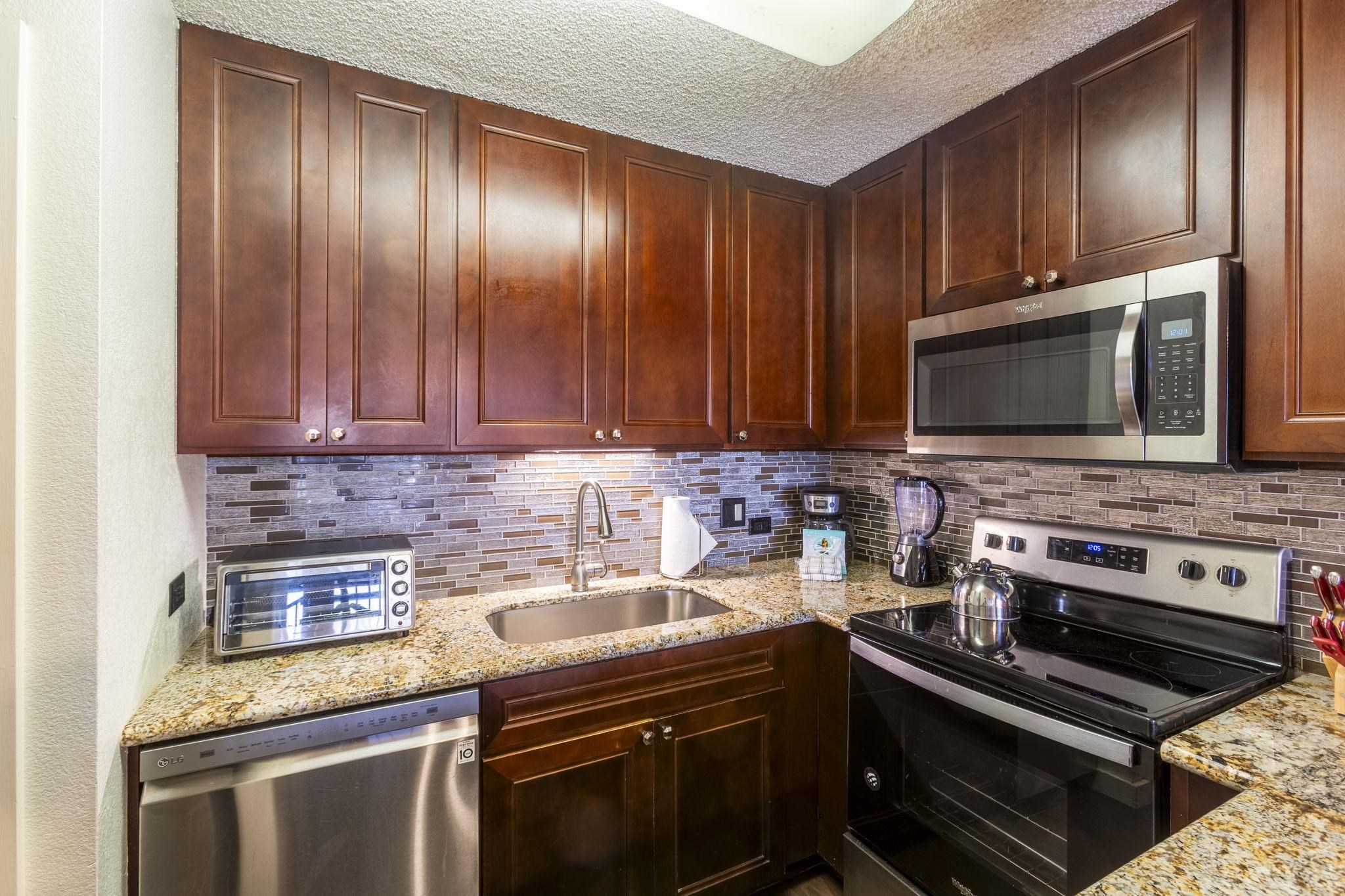 Kamaole Sands condo # 8-407, Kihei, Hawaii - photo 3 of 37