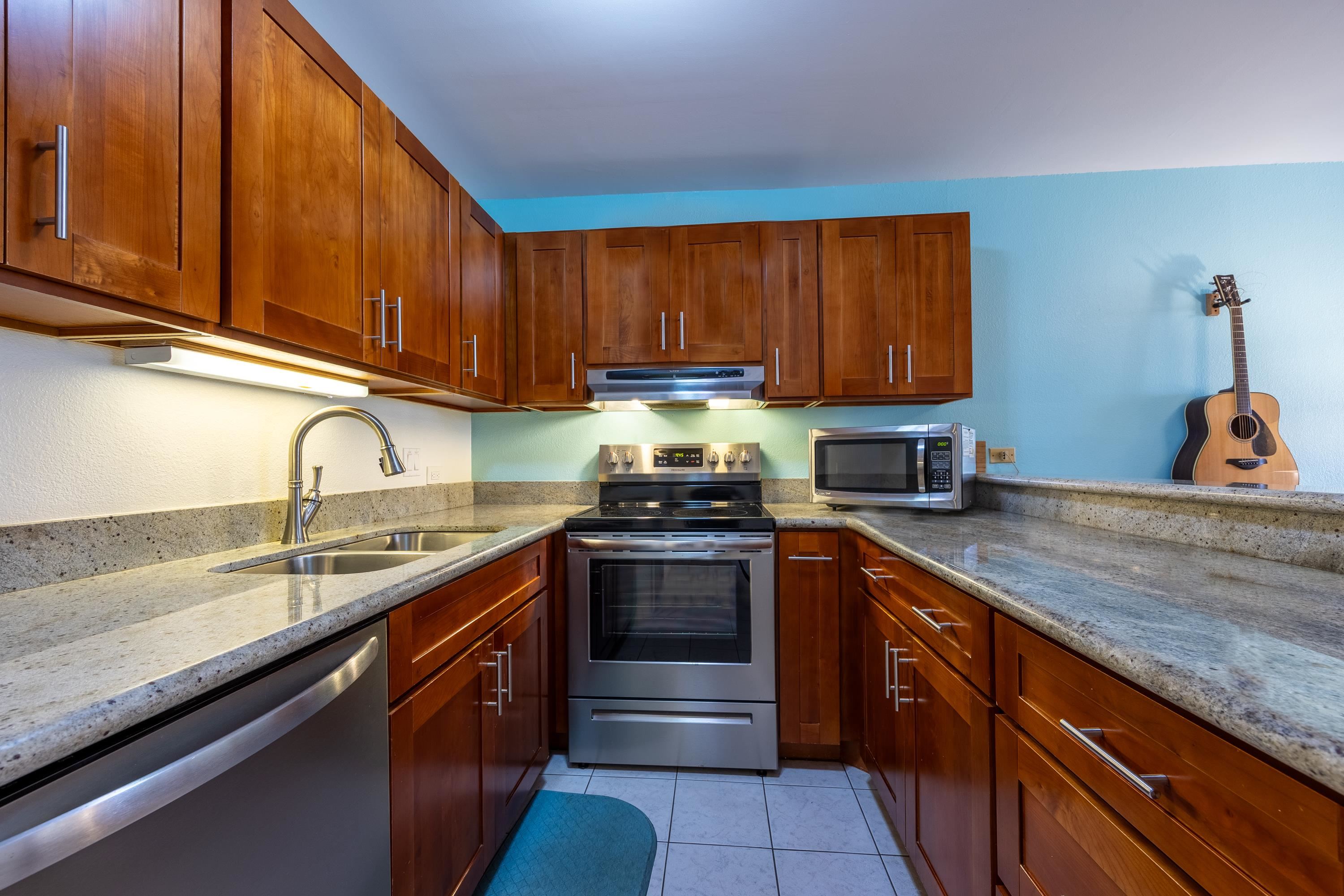 Kamaole Sands condo # 9-209, Kihei, Hawaii - photo 14 of 50