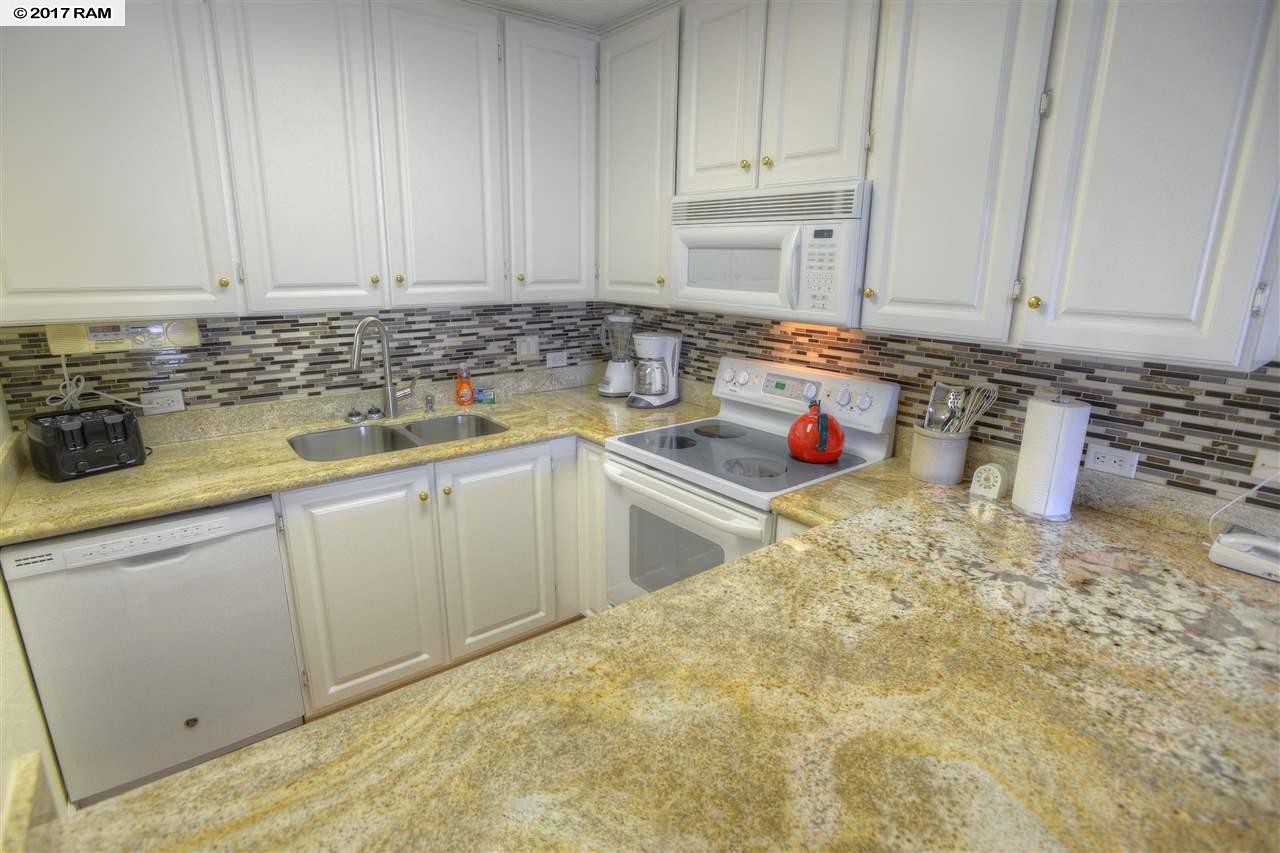 Kamaole Sands condo # 9-311, Kihei, Hawaii - photo 15 of 30