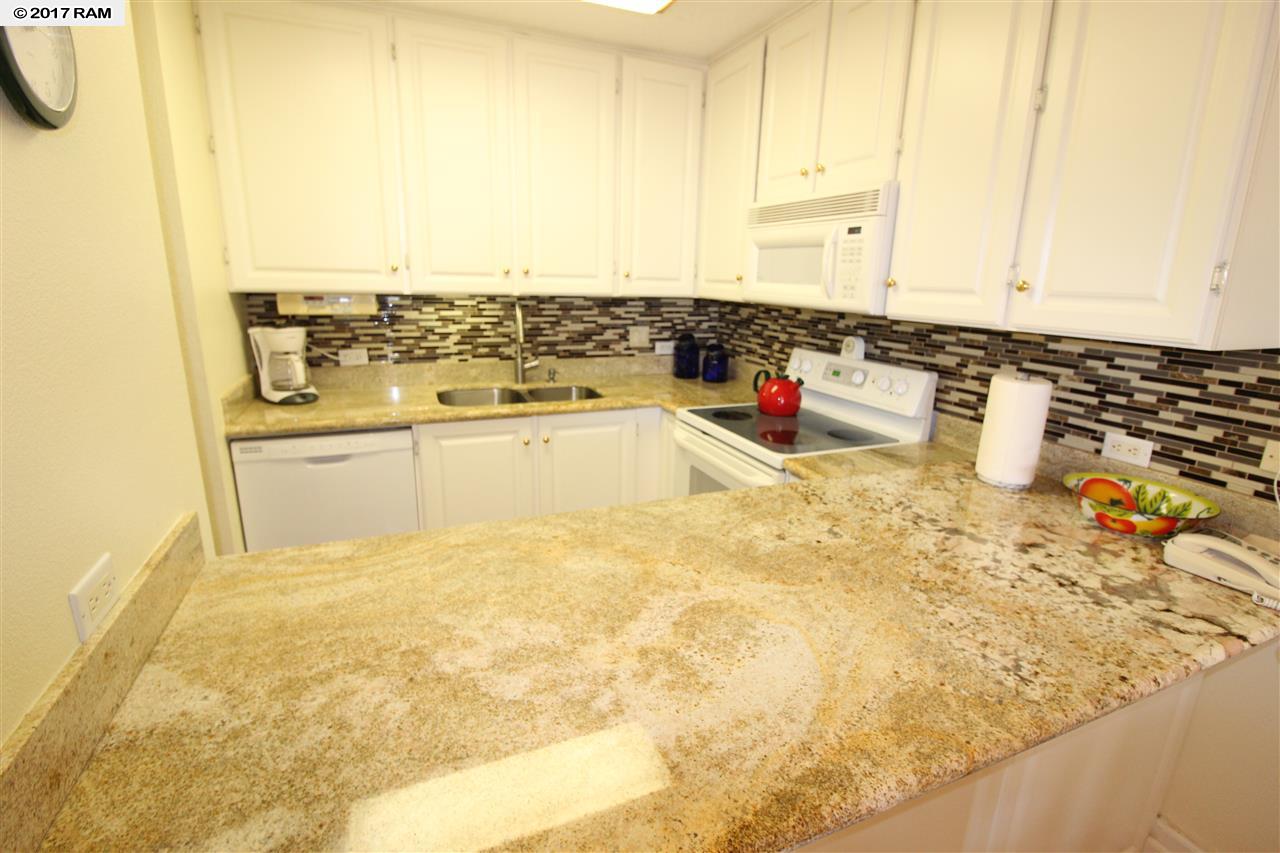 Kamaole Sands condo # 9-311, Kihei, Hawaii - photo 17 of 30