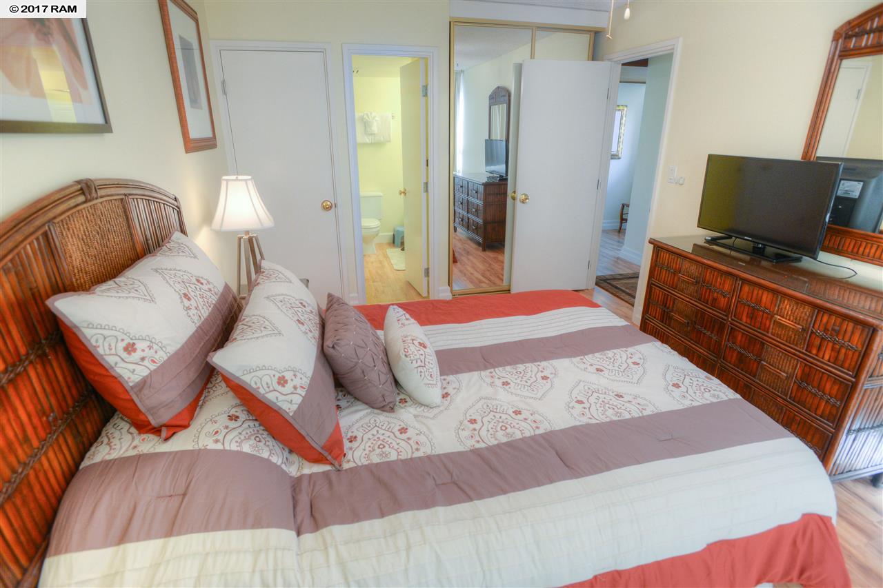 Kamaole Sands condo # 9-311, Kihei, Hawaii - photo 23 of 30