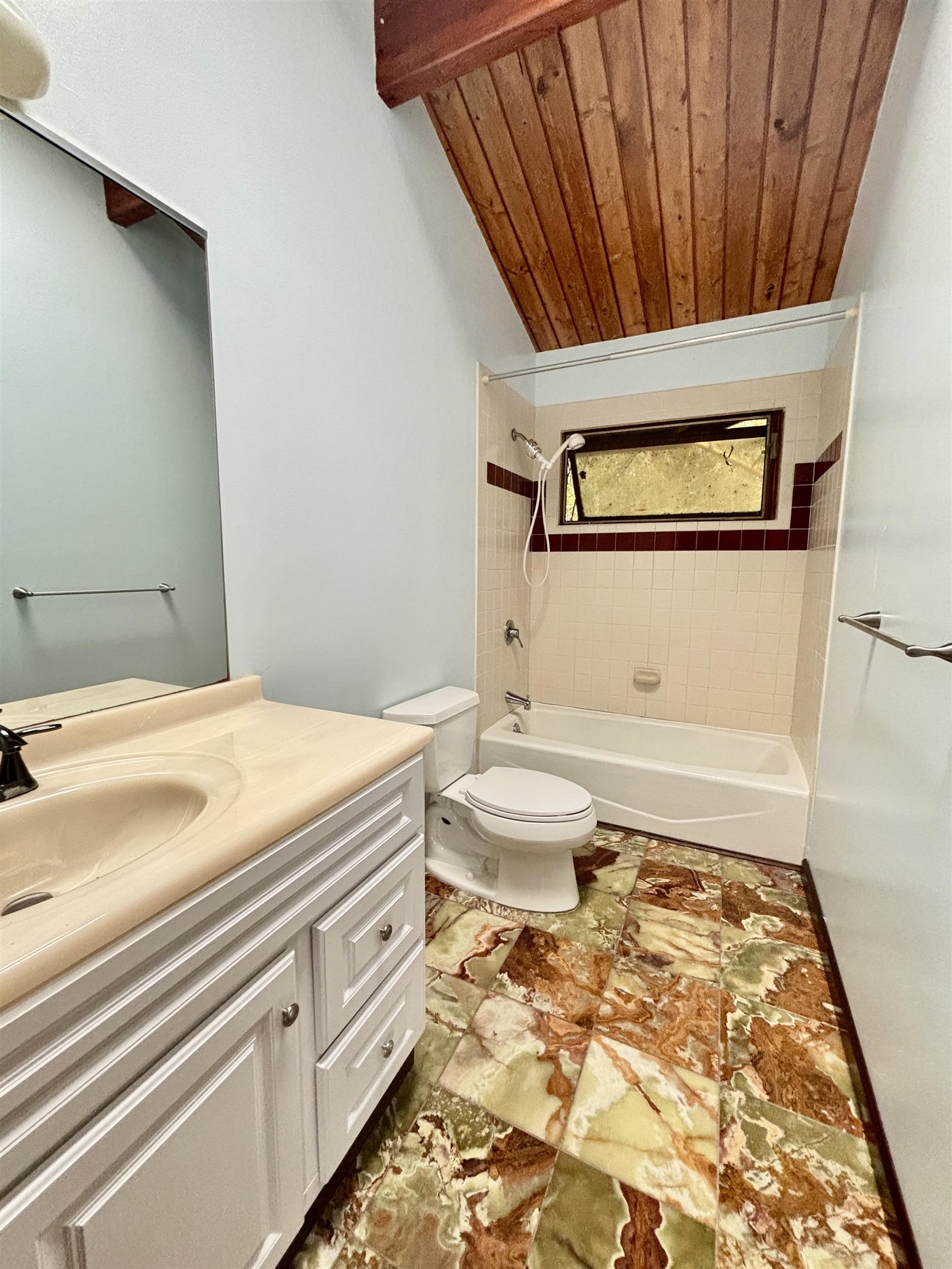 2695  Lia Pl , Haiku home - photo 21 of 37