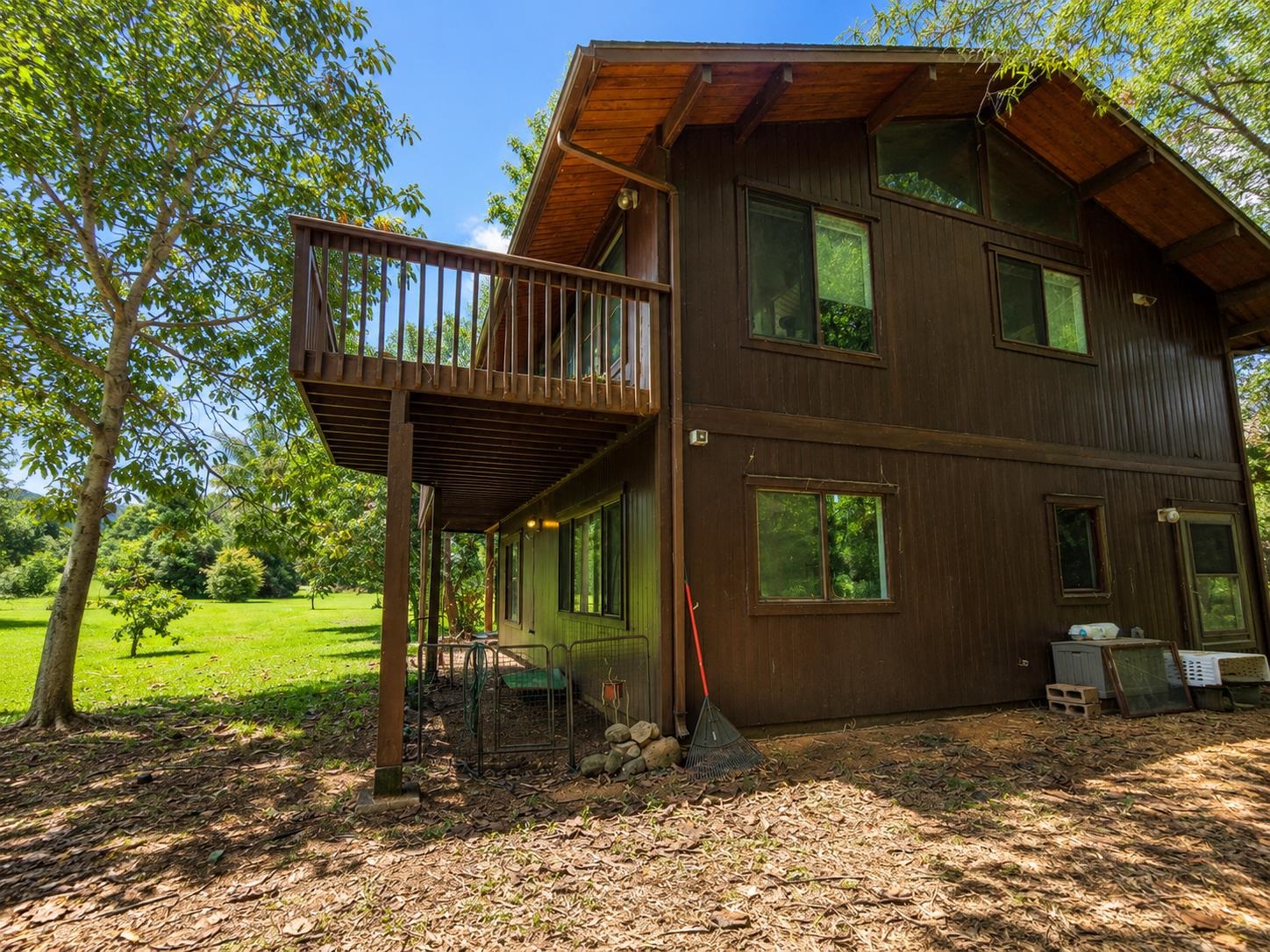 2695  Lia Pl , Haiku home - photo 25 of 37