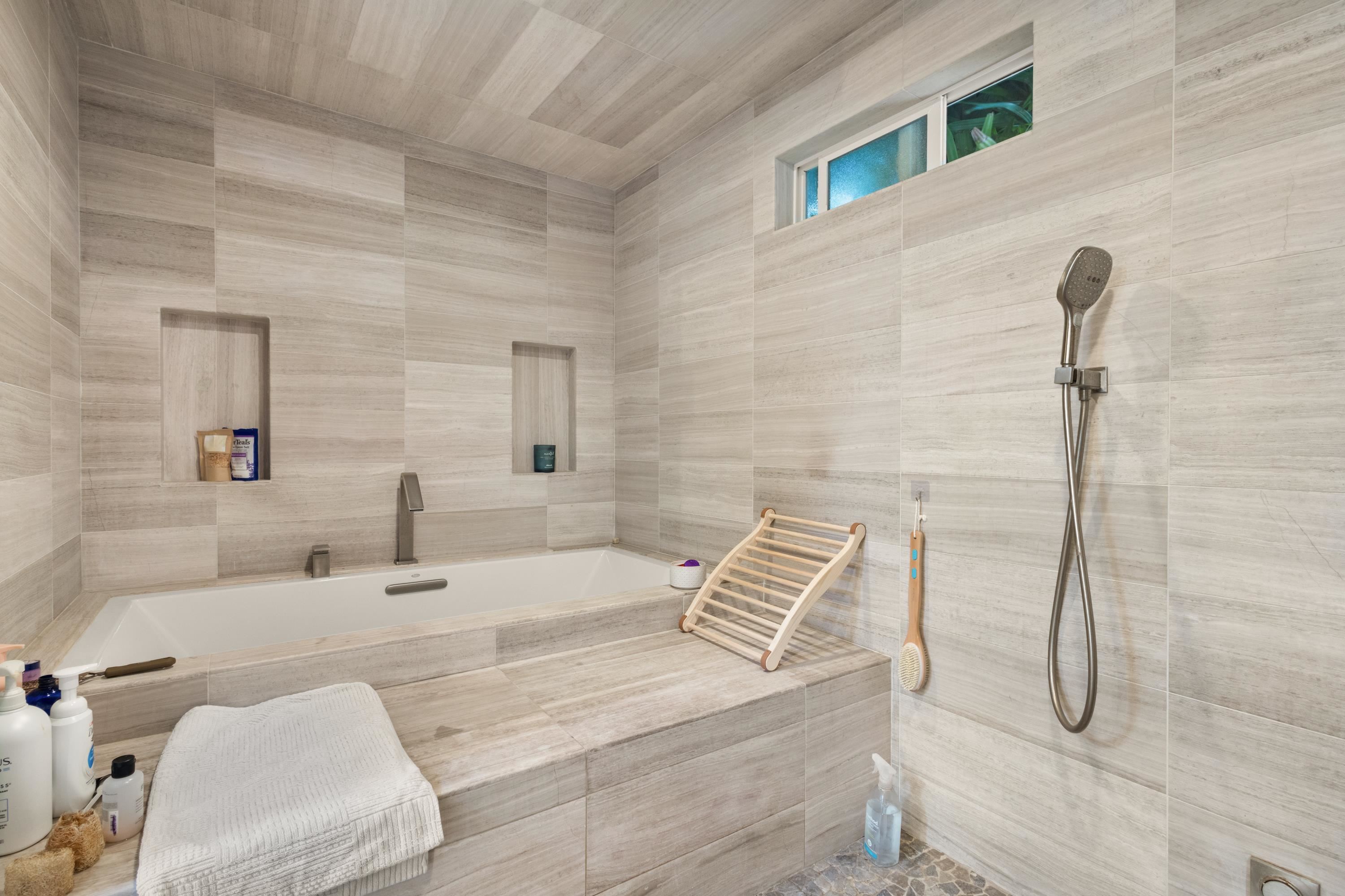 27  Heona Pl , Kihei home - photo 30 of 50