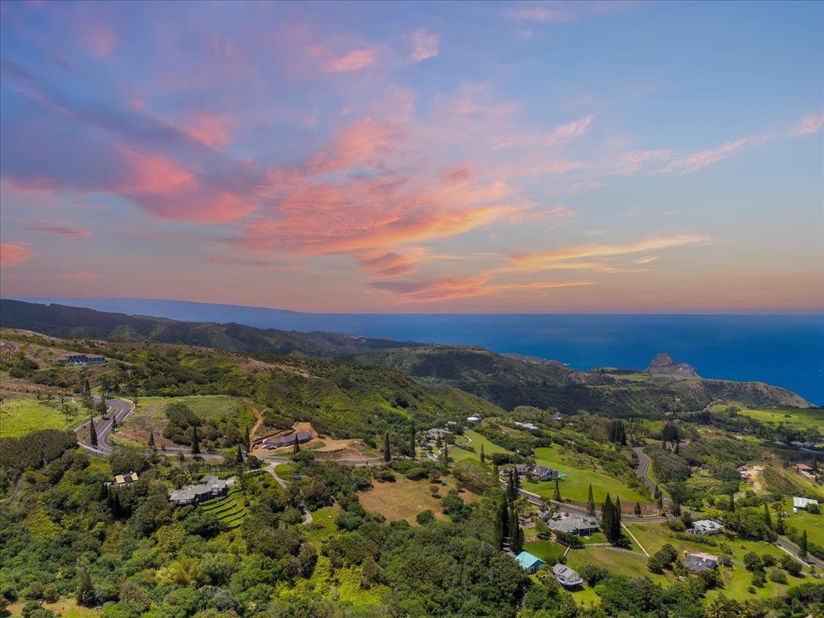 27 Hulumanu Pl Kahakuloa  - photo 10 of 25