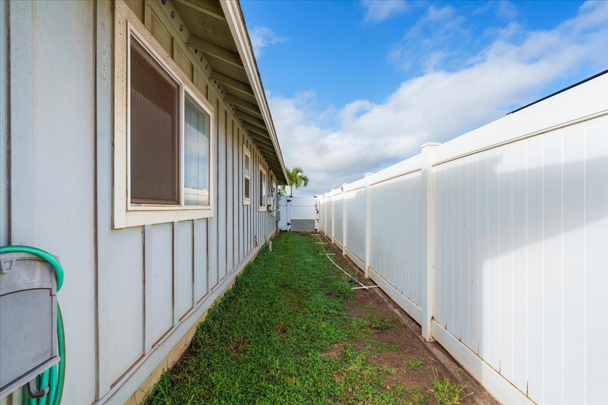 27  Nokekula St Waikapu Gardens, Wailuku home - photo 36 of 42
