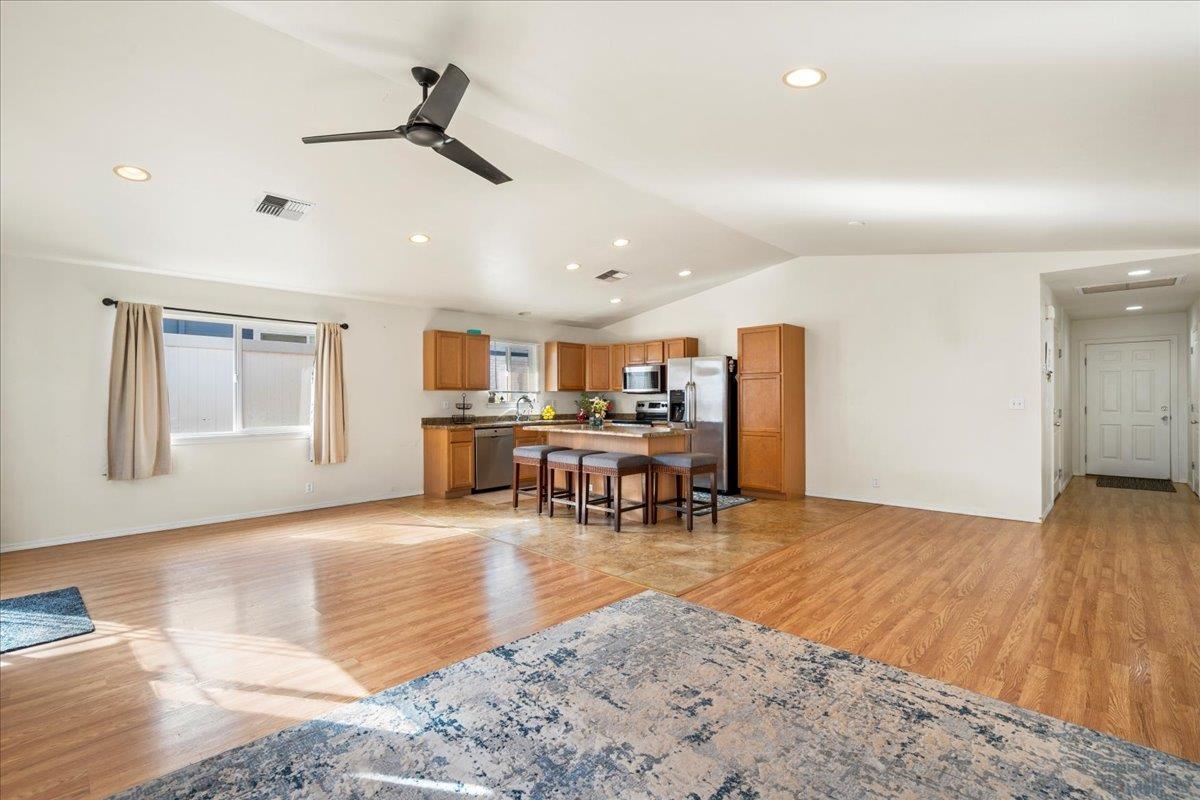 27  Nokekula St Waikapu Gardens, Wailuku home - photo 5 of 42