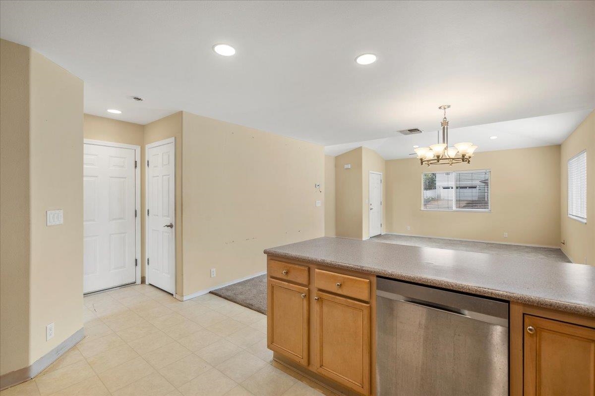 27  Waihili Pl Piilani Village, Kihei home - photo 11 of 44