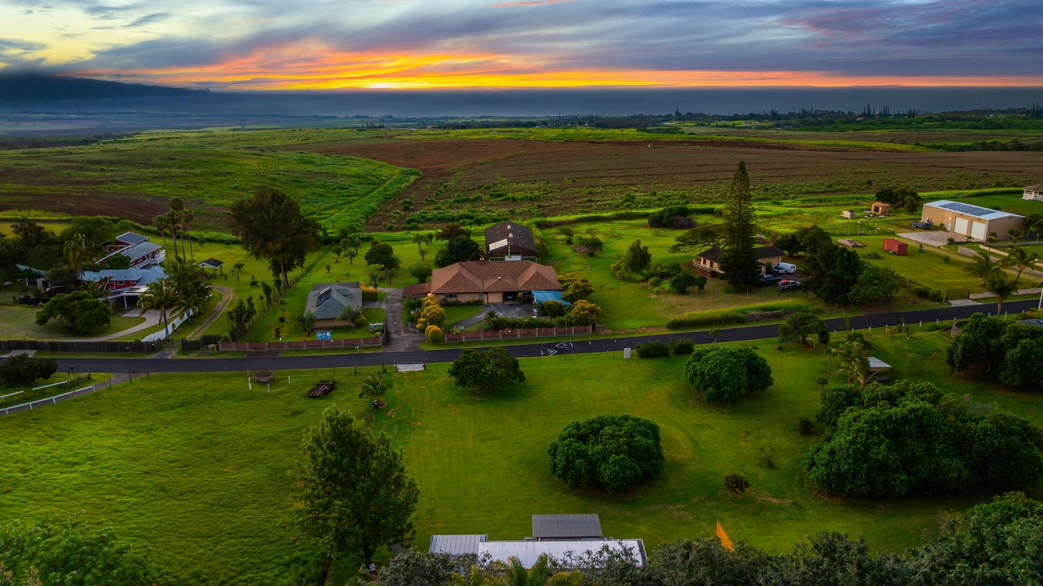 270  Pau Hana Rd , Makawao/Olinda/Haliimaile home - photo 41 of 50