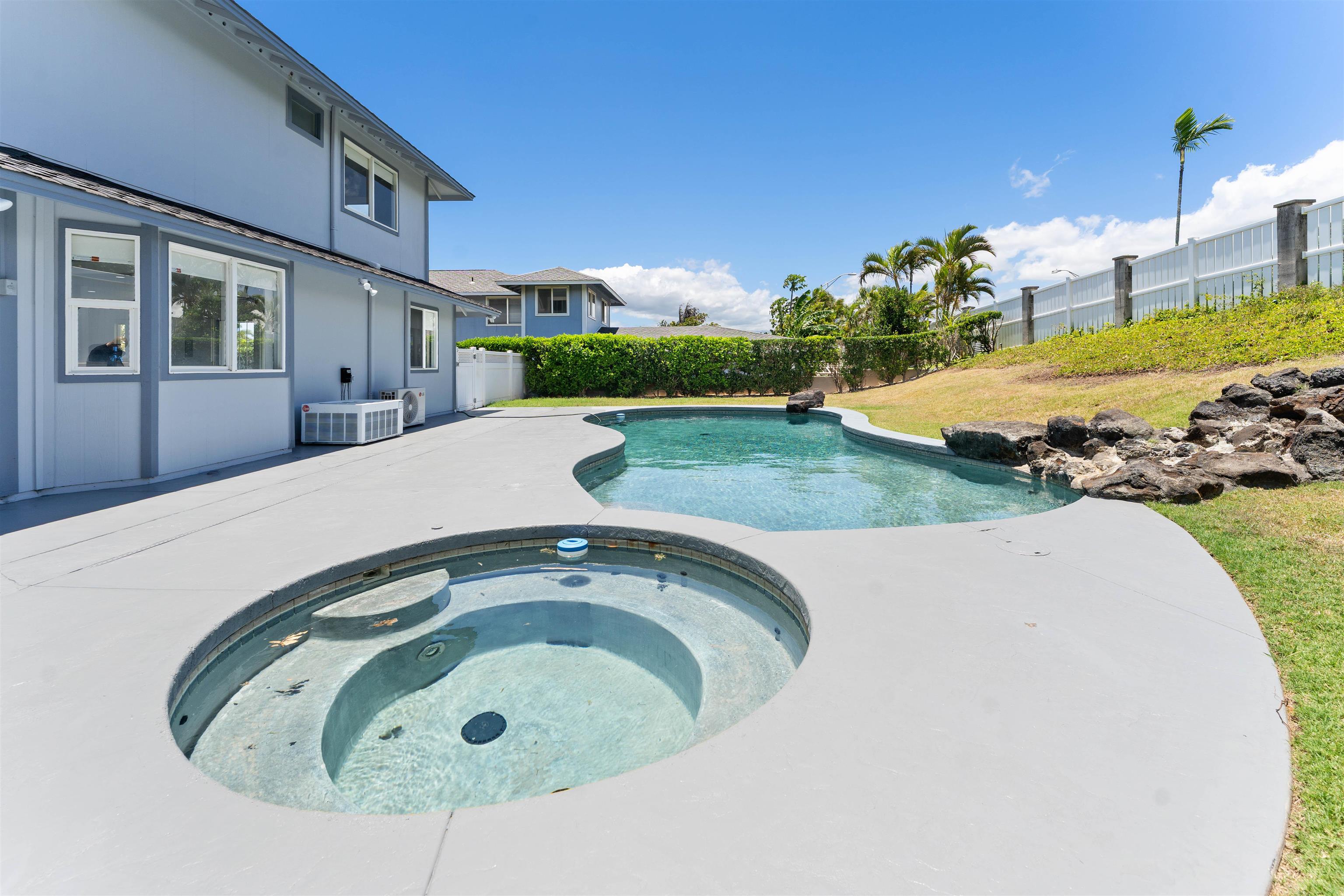270  Puumakani St Maui Lani, Kahului home - photo 14 of 20