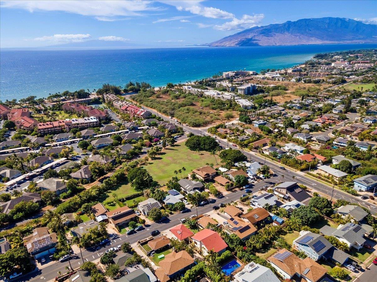 2715  Kauhale St Keonekai, Kihei home - photo 4 of 45