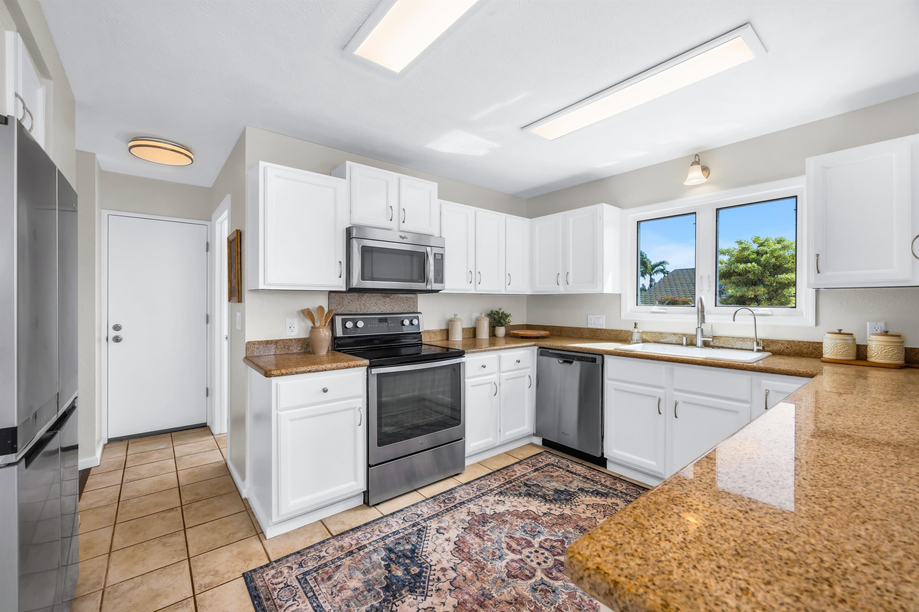 272  Hololani St , Pukalani home - photo 3 of 45