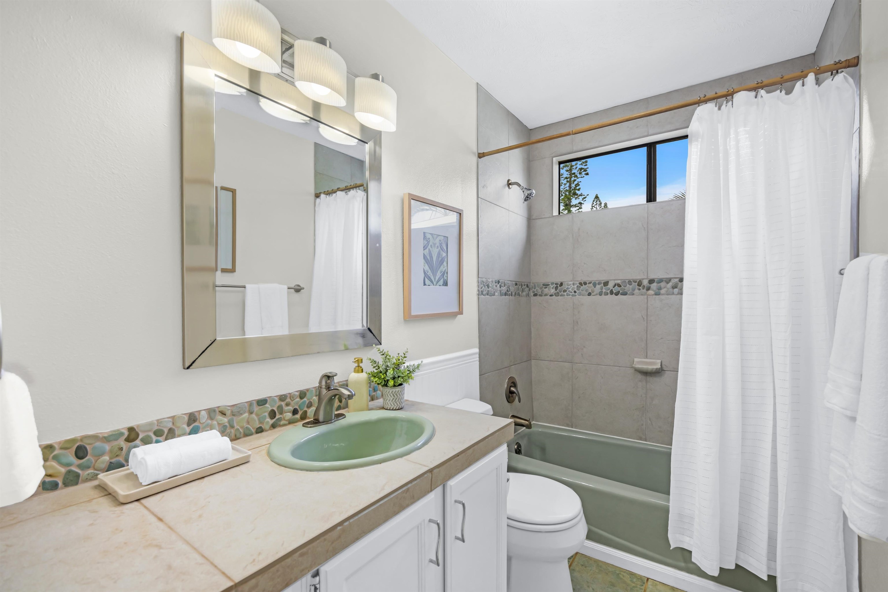 272  Hololani St , Pukalani home - photo 30 of 45