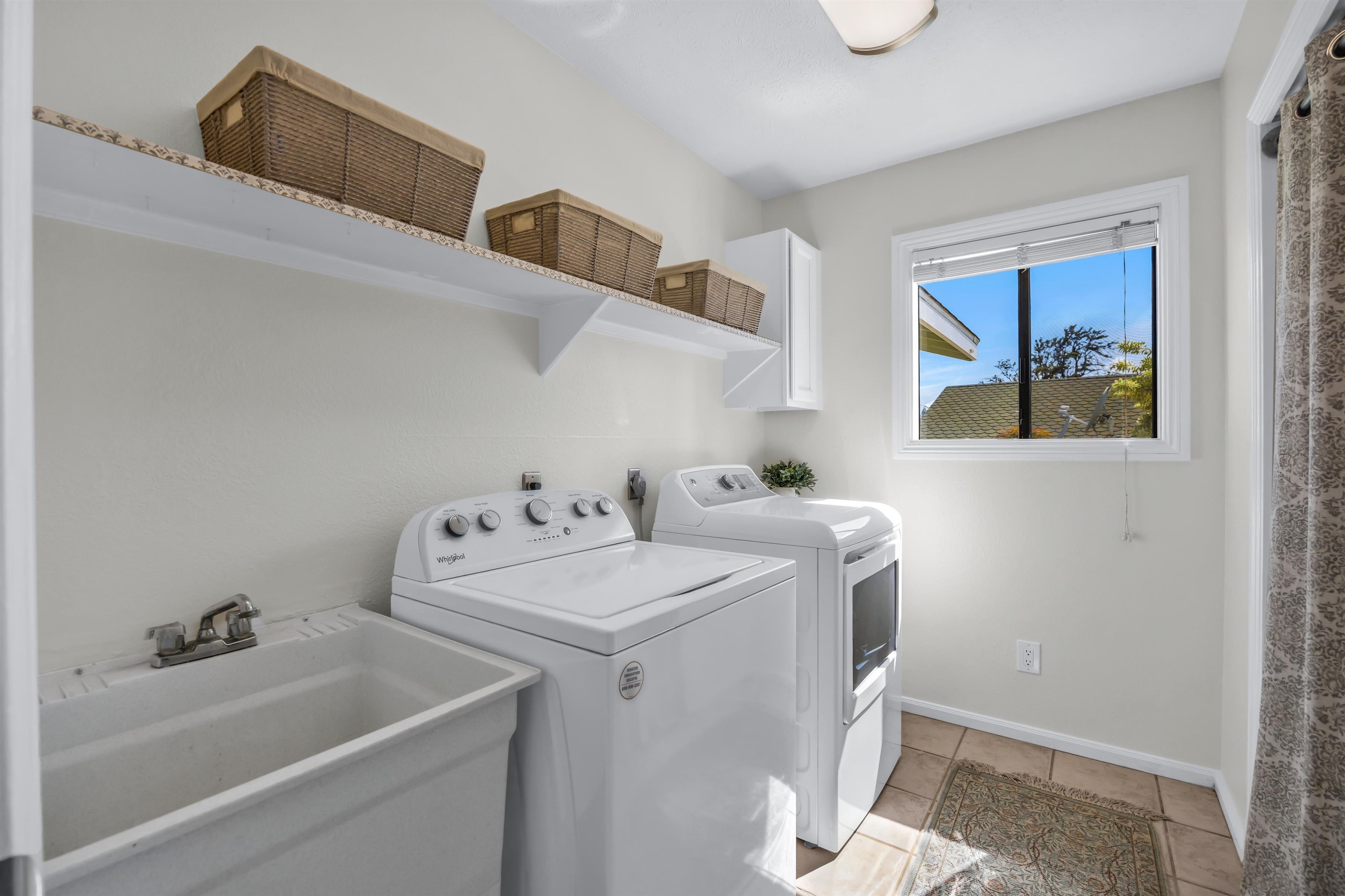 272  Hololani St , Pukalani home - photo 39 of 45