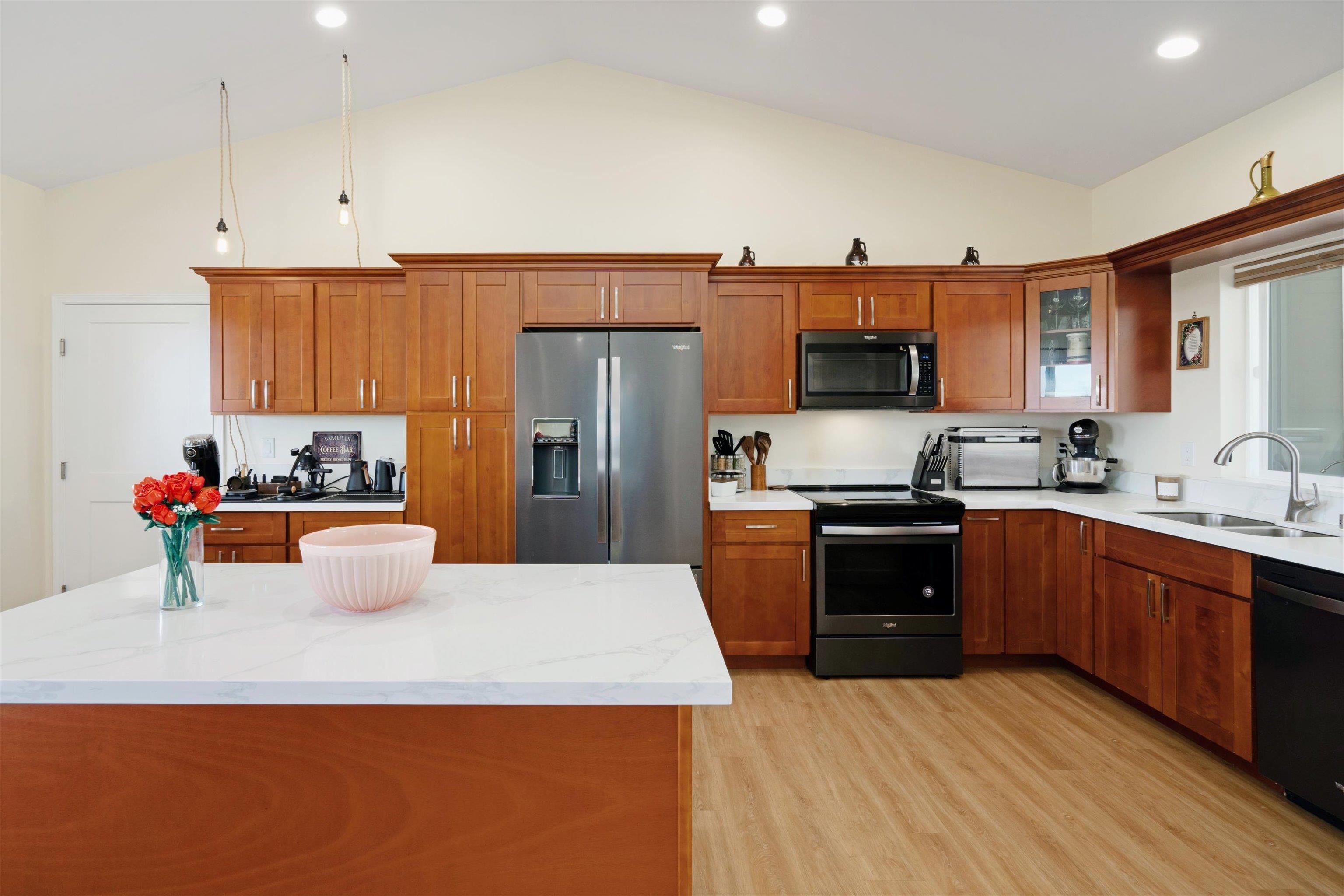 2726  Kaupakalua Rd , Haiku home - photo 11 of 46