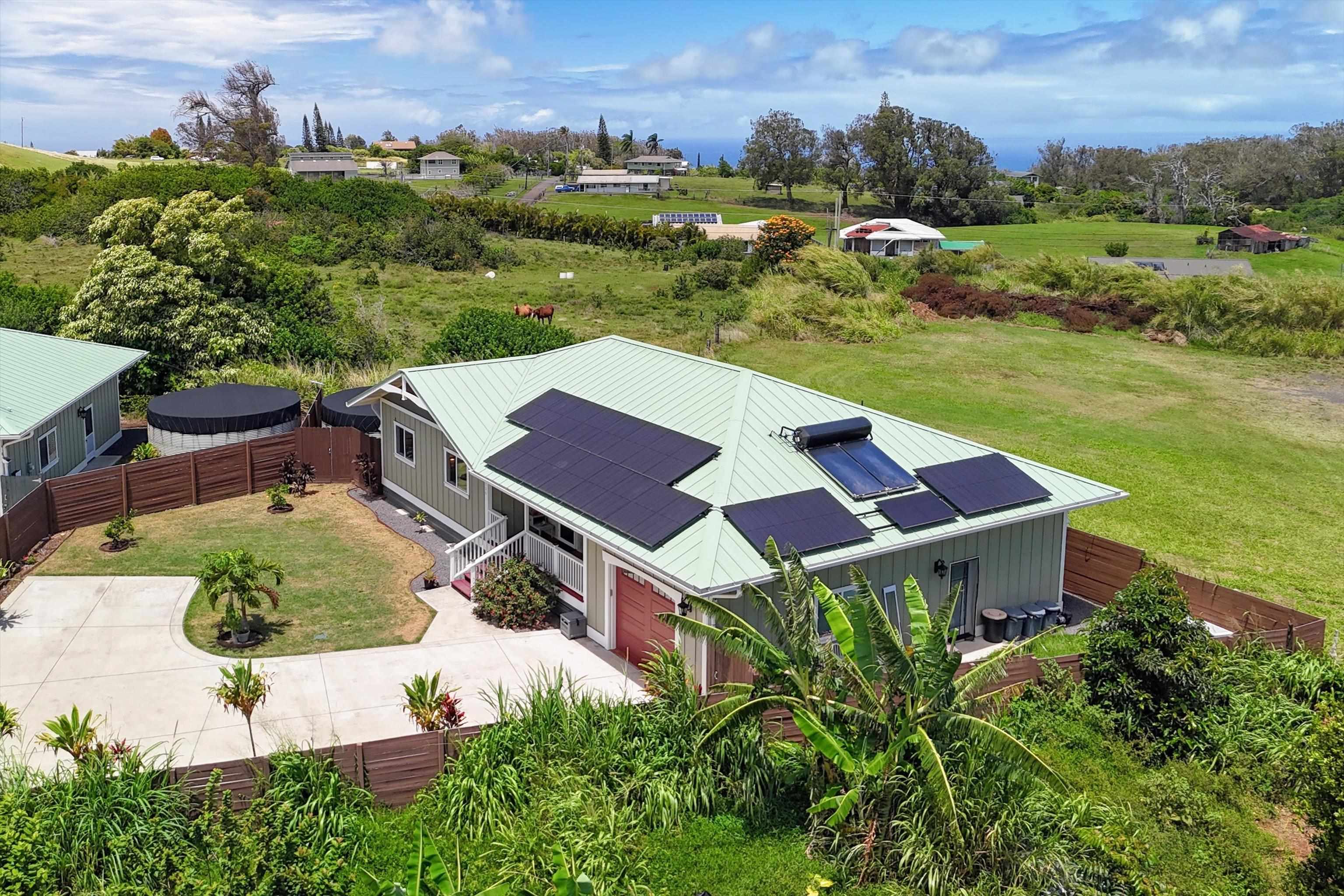 2726  Kaupakalua Rd , Haiku home - photo 36 of 46