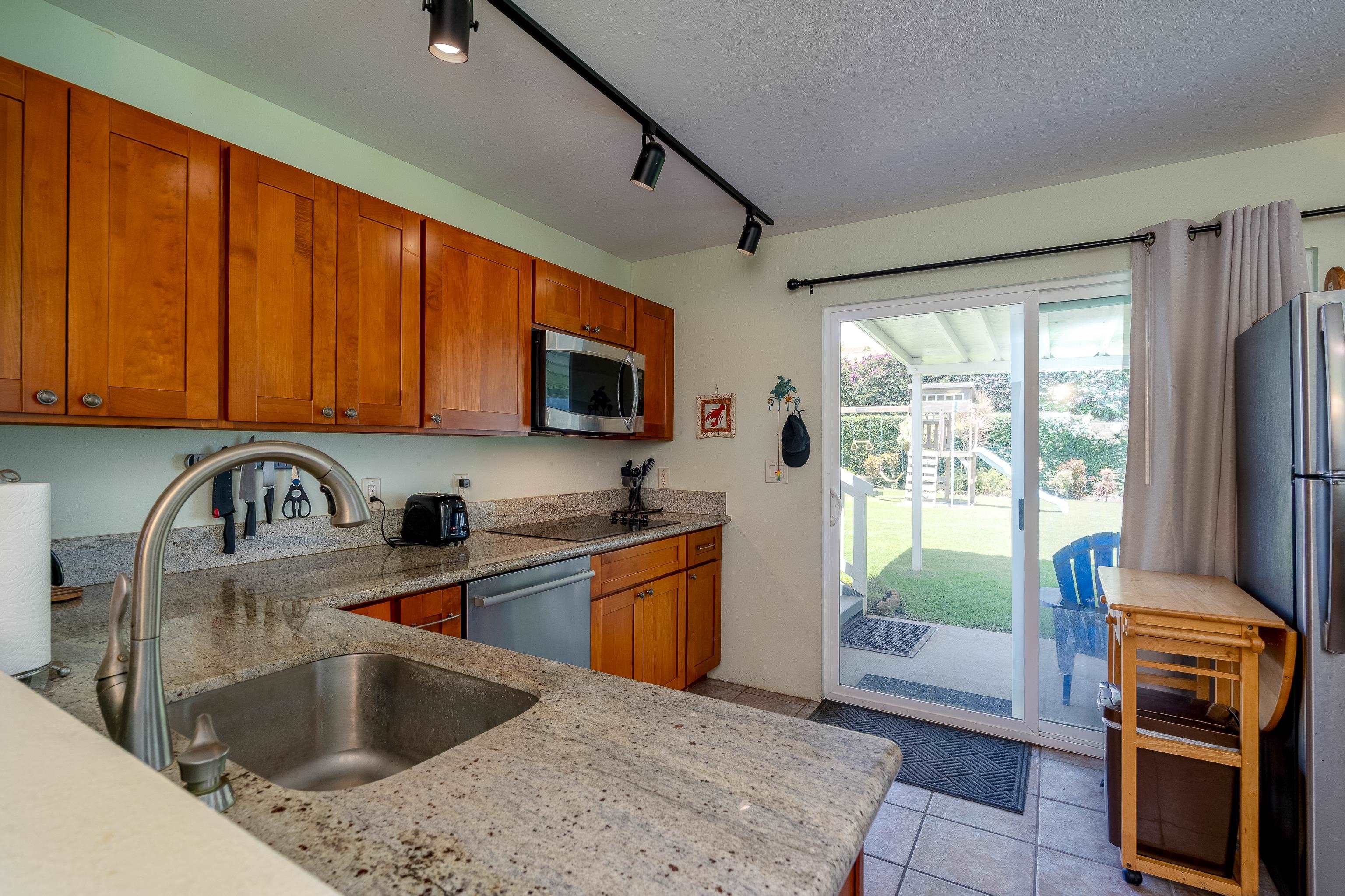 2727  Puu Hoolai St , Kihei home - photo 38 of 49