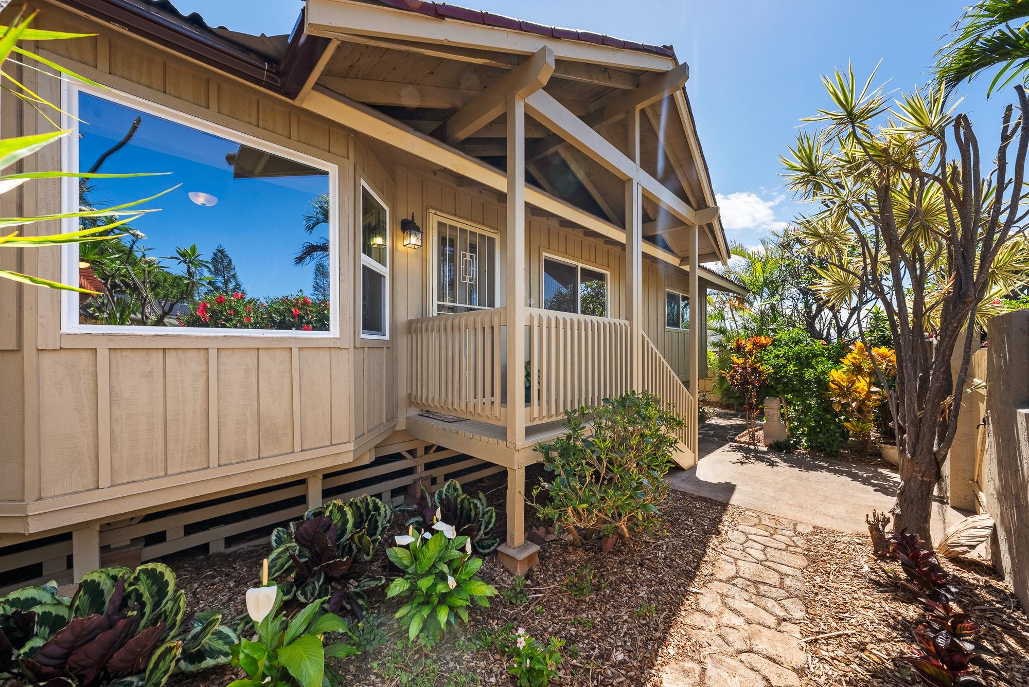 2730  Keikilani St Pukalani, Pukalani home - photo 3 of 48