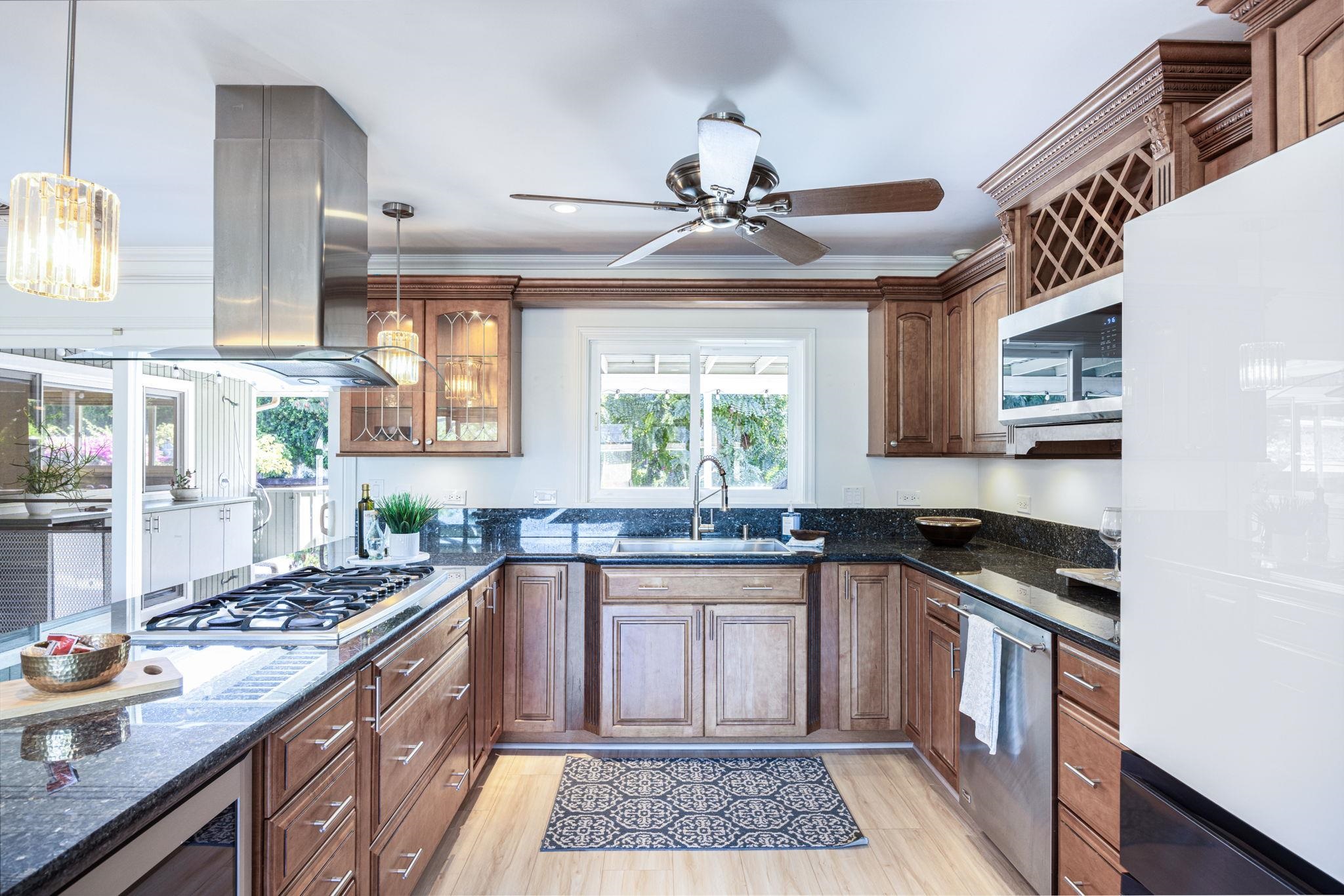 2733  Puu Hoolai St , Kihei home - photo 6 of 50