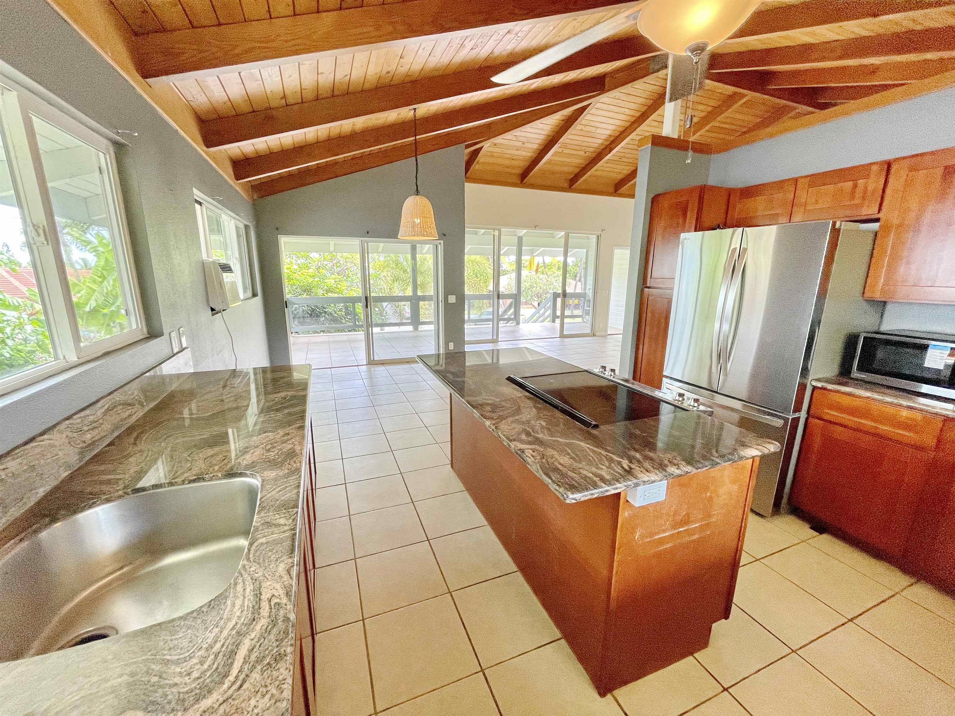 2735  Panepoo St , Kihei home - photo 14 of 30