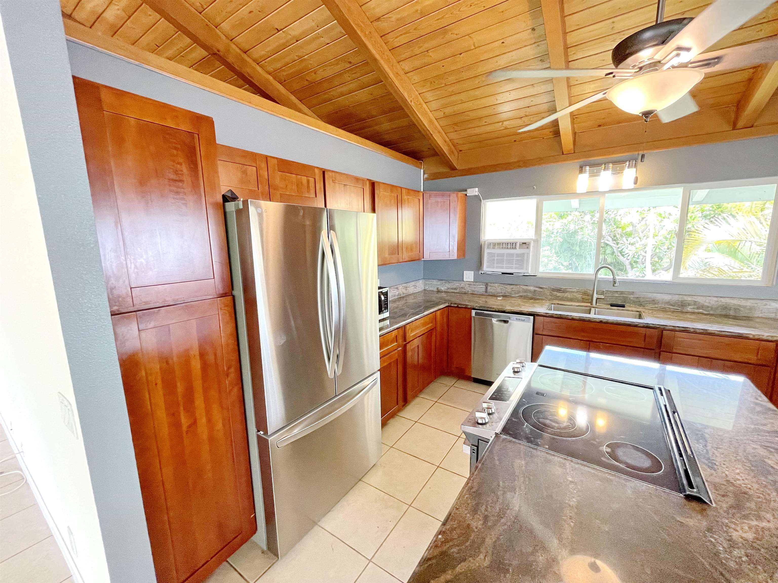 2735  Panepoo St , Kihei home - photo 16 of 30