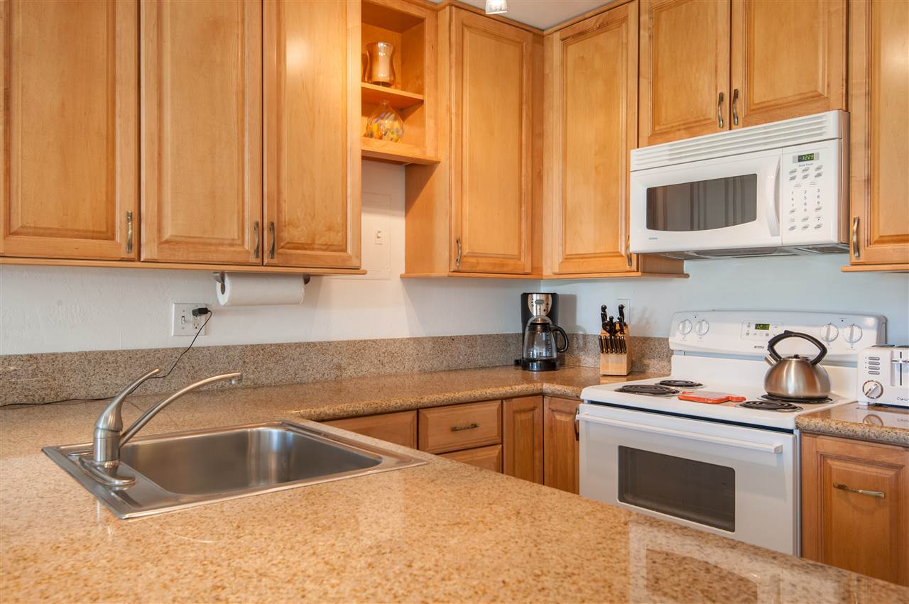 Hale Kamaole condo # 109, Kihei, Hawaii - photo 7 of 18