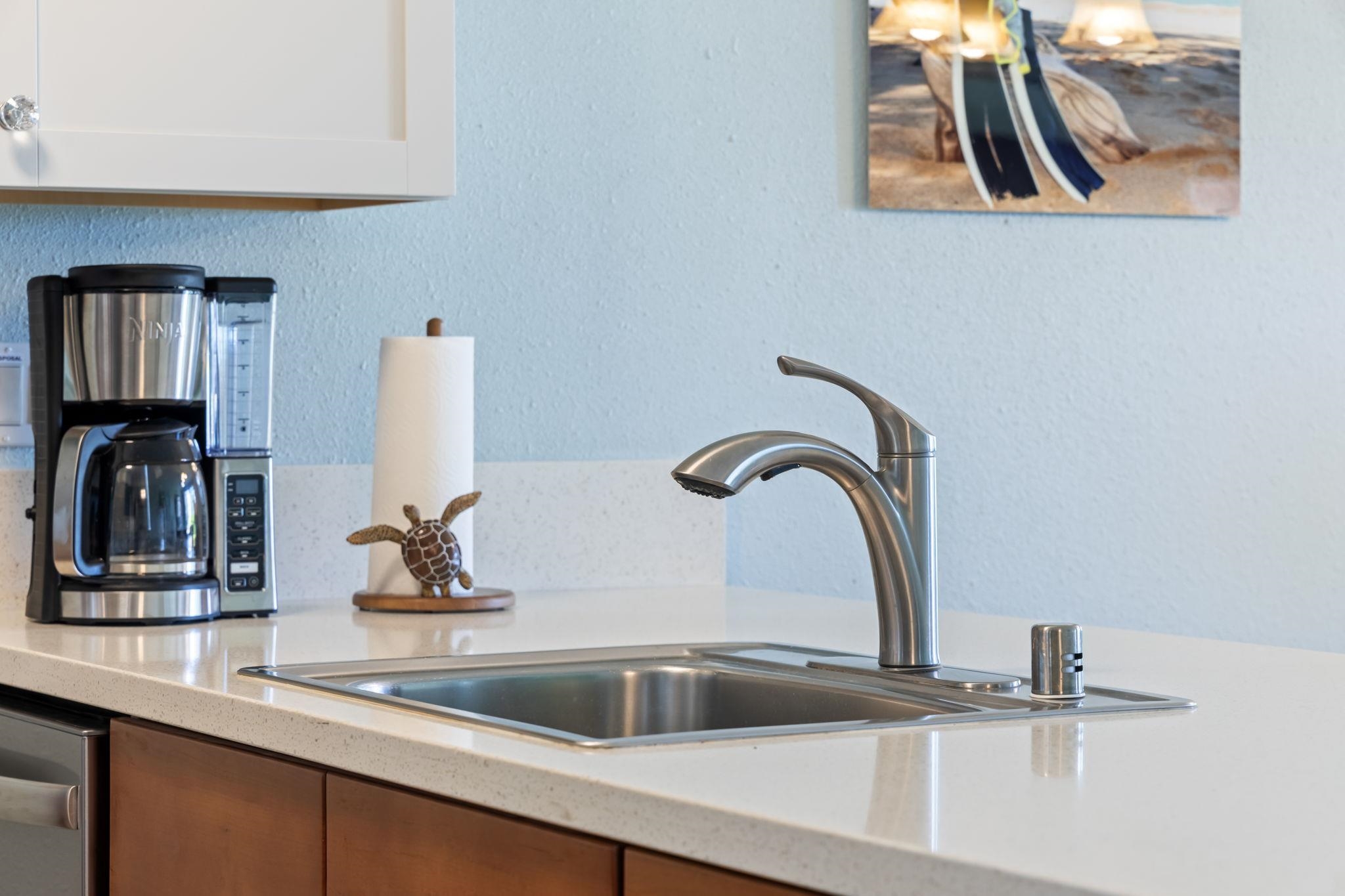 Hale Kamaole condo # 1-102, Kihei, Hawaii - photo 34 of 48