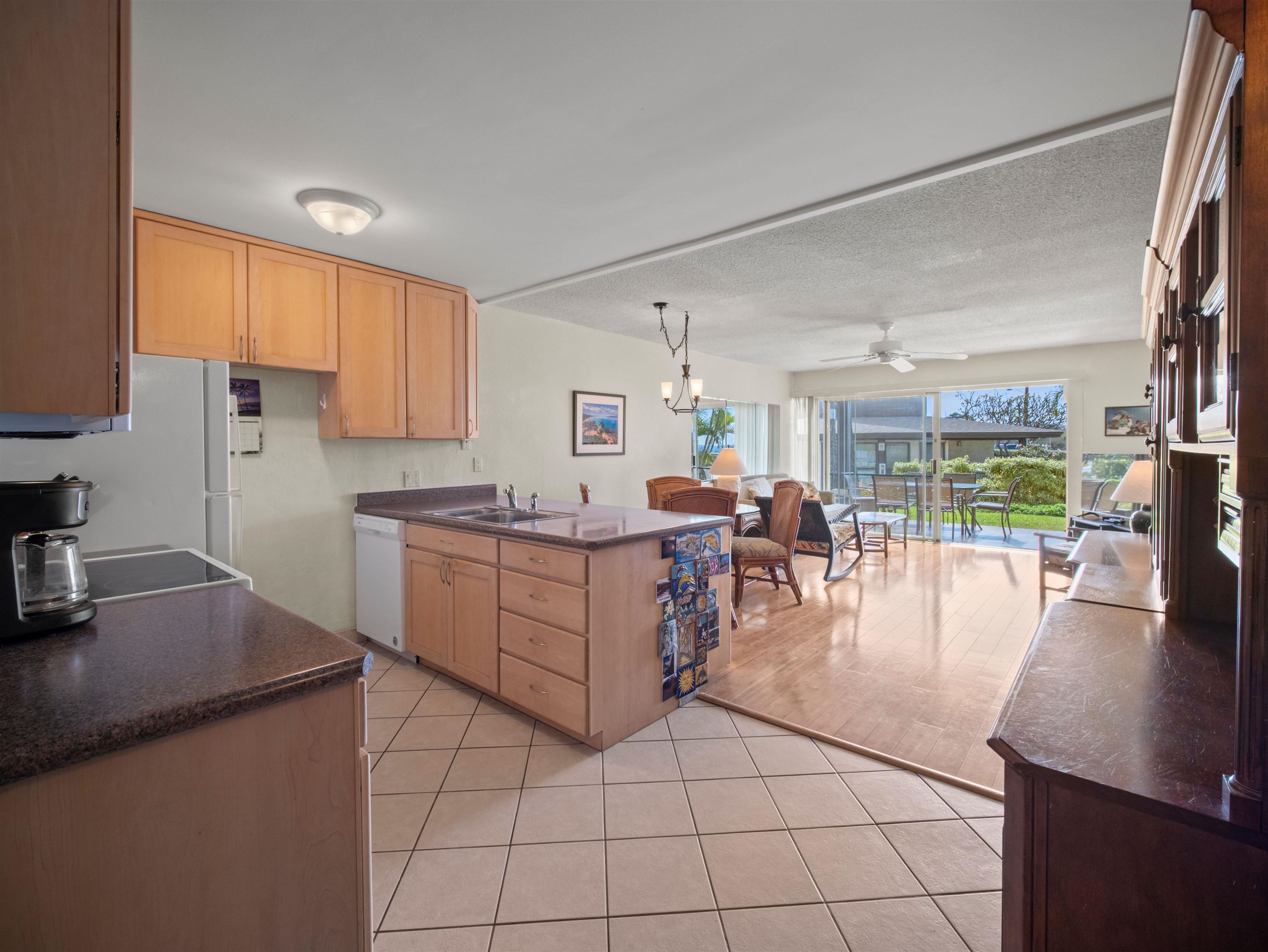 Hale Kamaole condo # 1-106, Kihei, Hawaii - photo 13 of 25