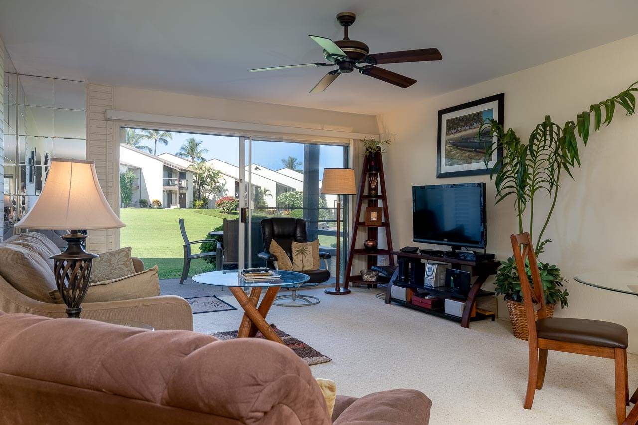 Hale Kamaole condo # 1-121, Kihei, Hawaii - photo 2 of 22