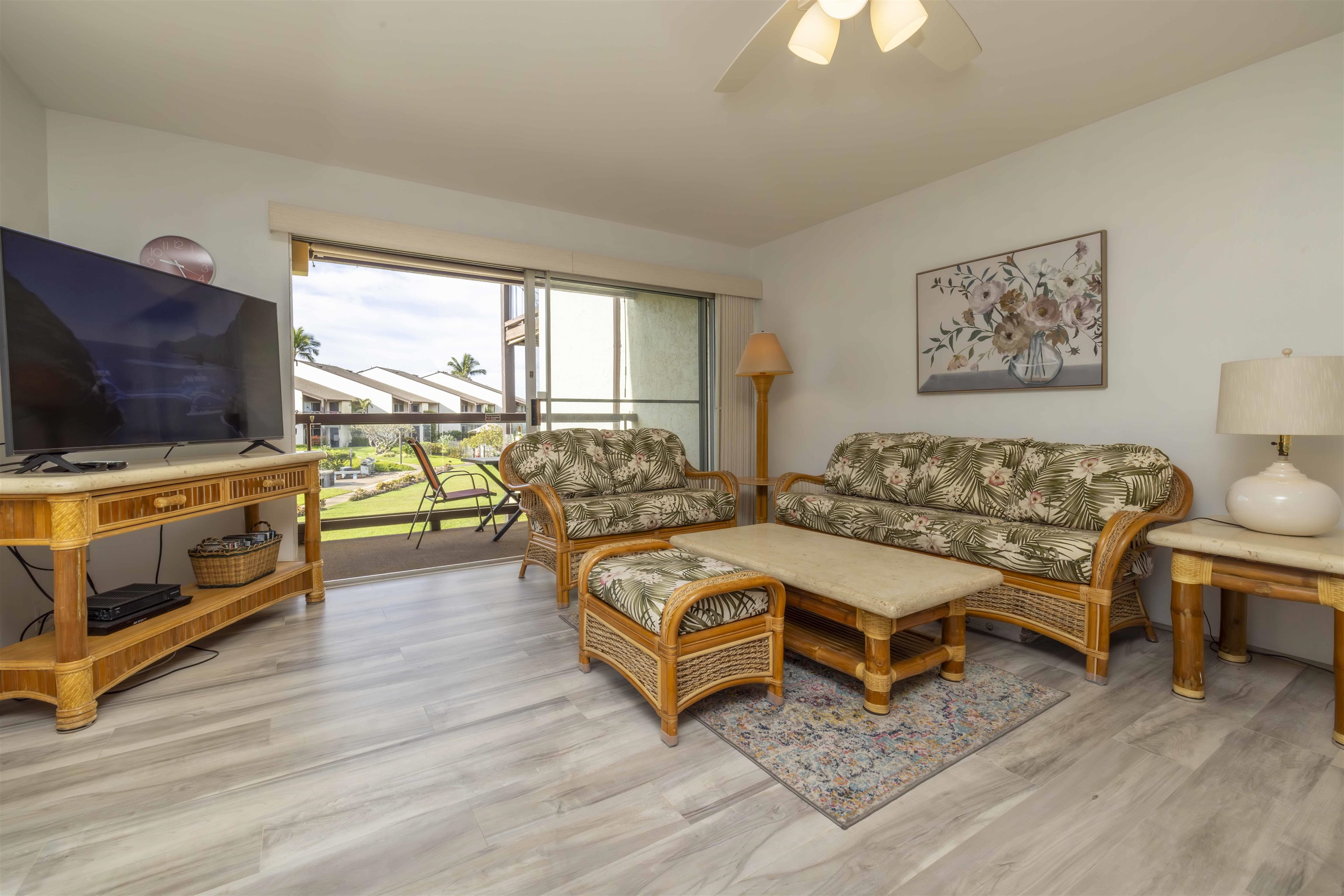 Hale Kamaole condo # 1-217, Kihei, Hawaii - photo 8 of 47