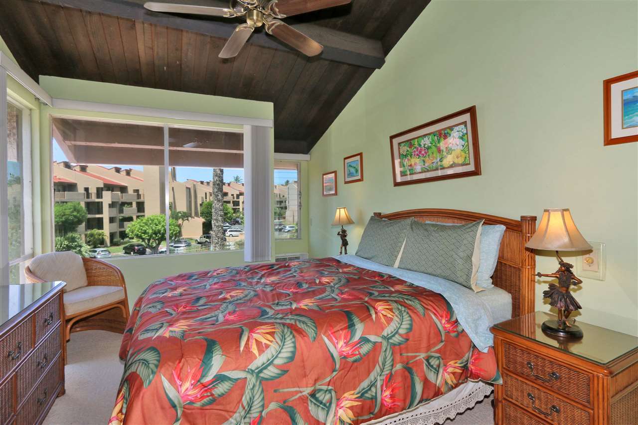 Hale Kamaole condo # 203, Kihei, Hawaii - photo 13 of 30