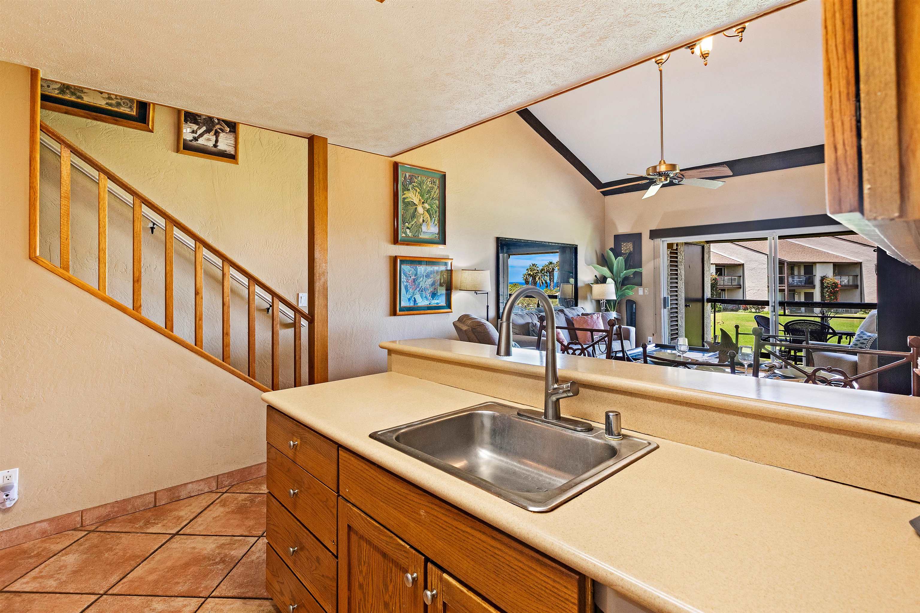 Hale Kamaole condo # 221, Kihei, Hawaii - photo 12 of 43