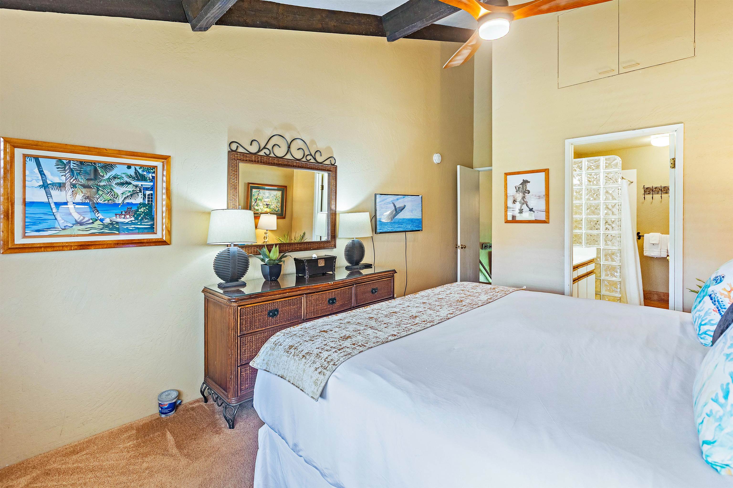 Hale Kamaole condo # 221, Kihei, Hawaii - photo 32 of 43