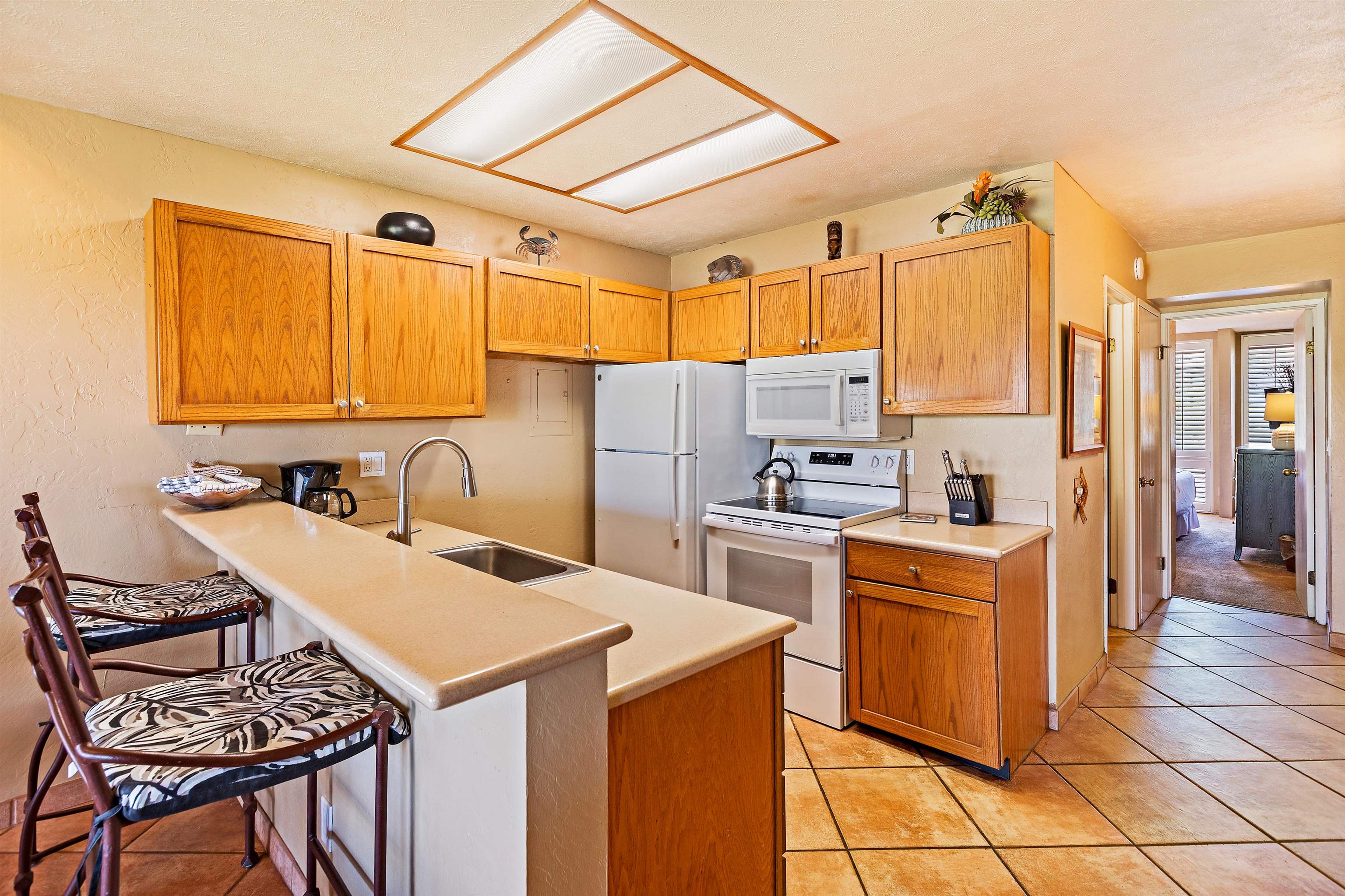 Hale Kamaole condo # 221, Kihei, Hawaii - photo 7 of 43