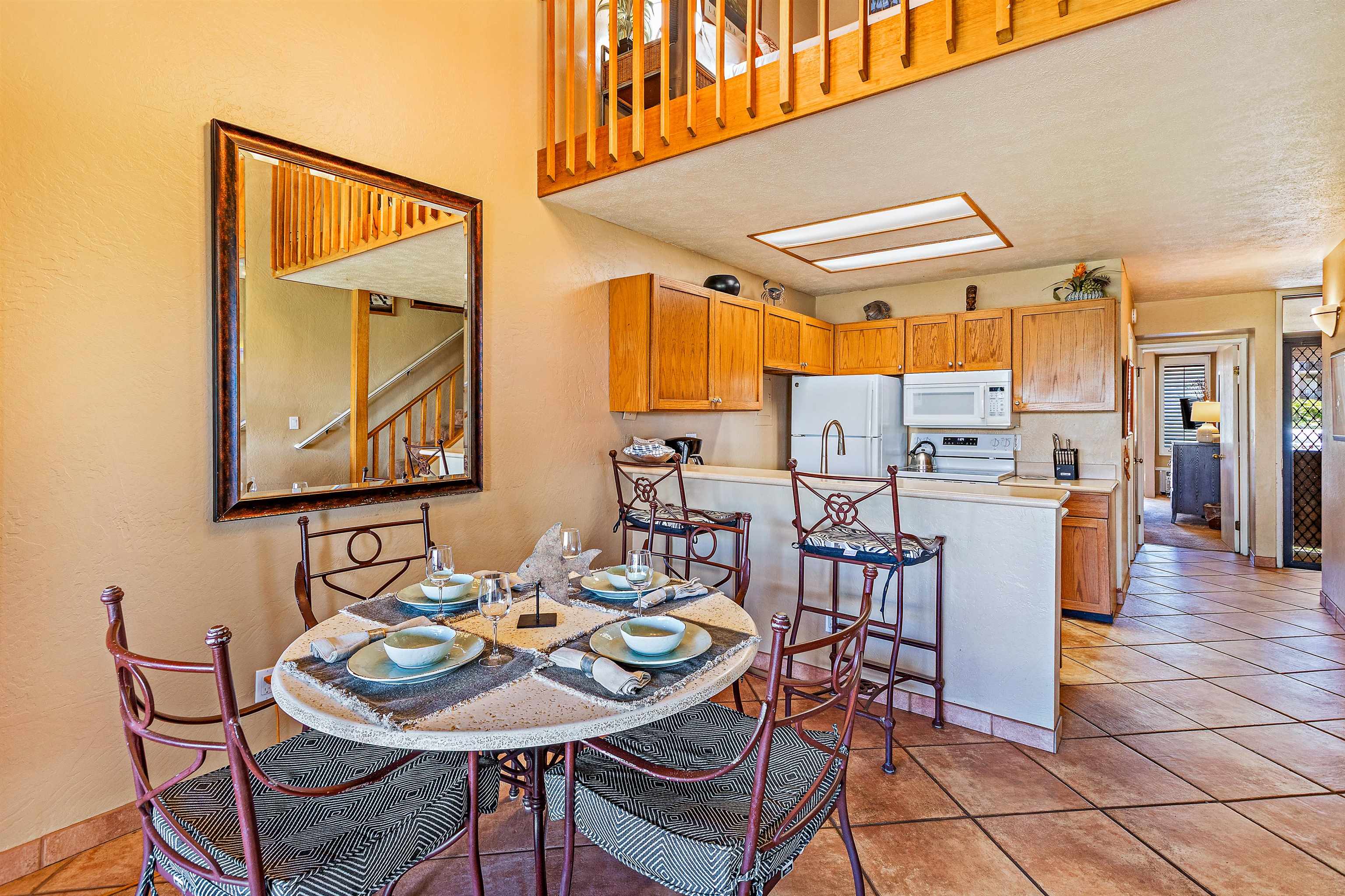 Hale Kamaole condo # 221, Kihei, Hawaii - photo 8 of 43