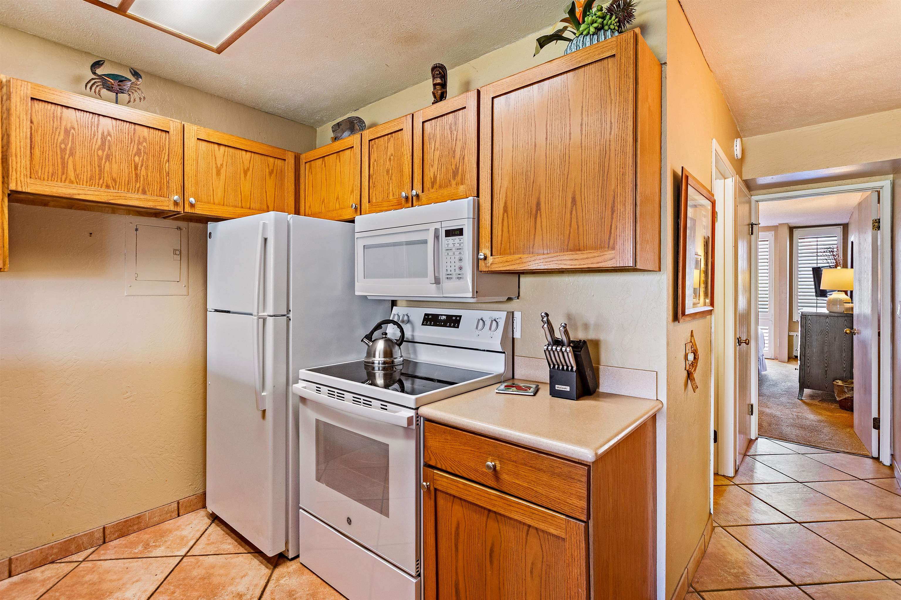 Hale Kamaole condo # 221, Kihei, Hawaii - photo 9 of 43