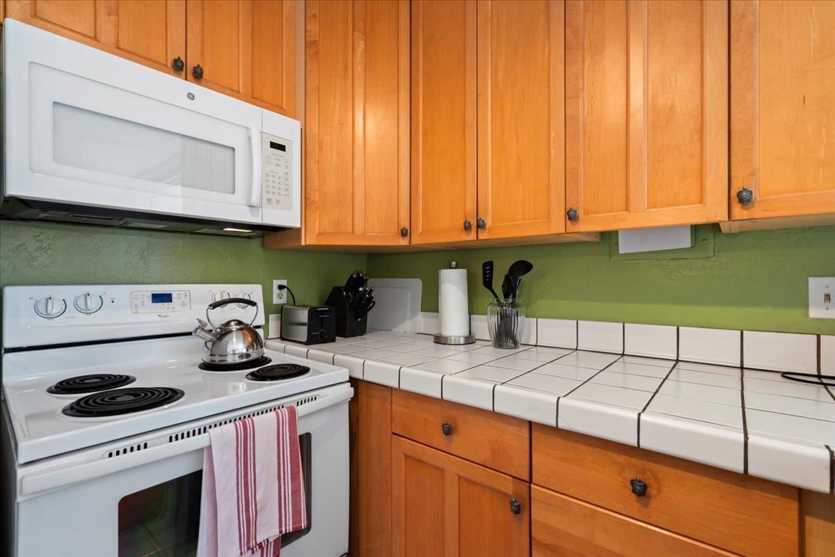 Hale Kamaole condo # 244, Kihei, Hawaii - photo 15 of 41