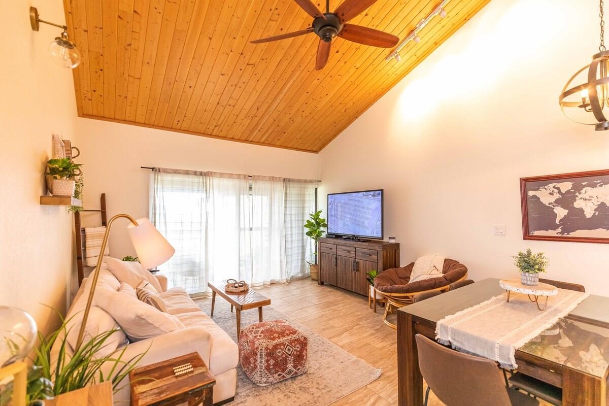 Hale Kamaole condo # 311, Kihei, Hawaii - photo 12 of 24