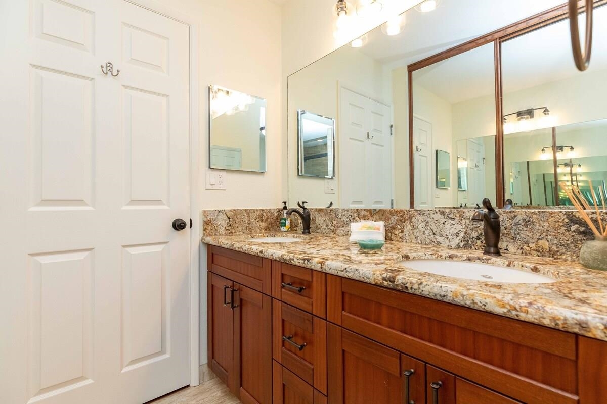 Hale Kamaole condo # 311, Kihei, Hawaii - photo 17 of 24