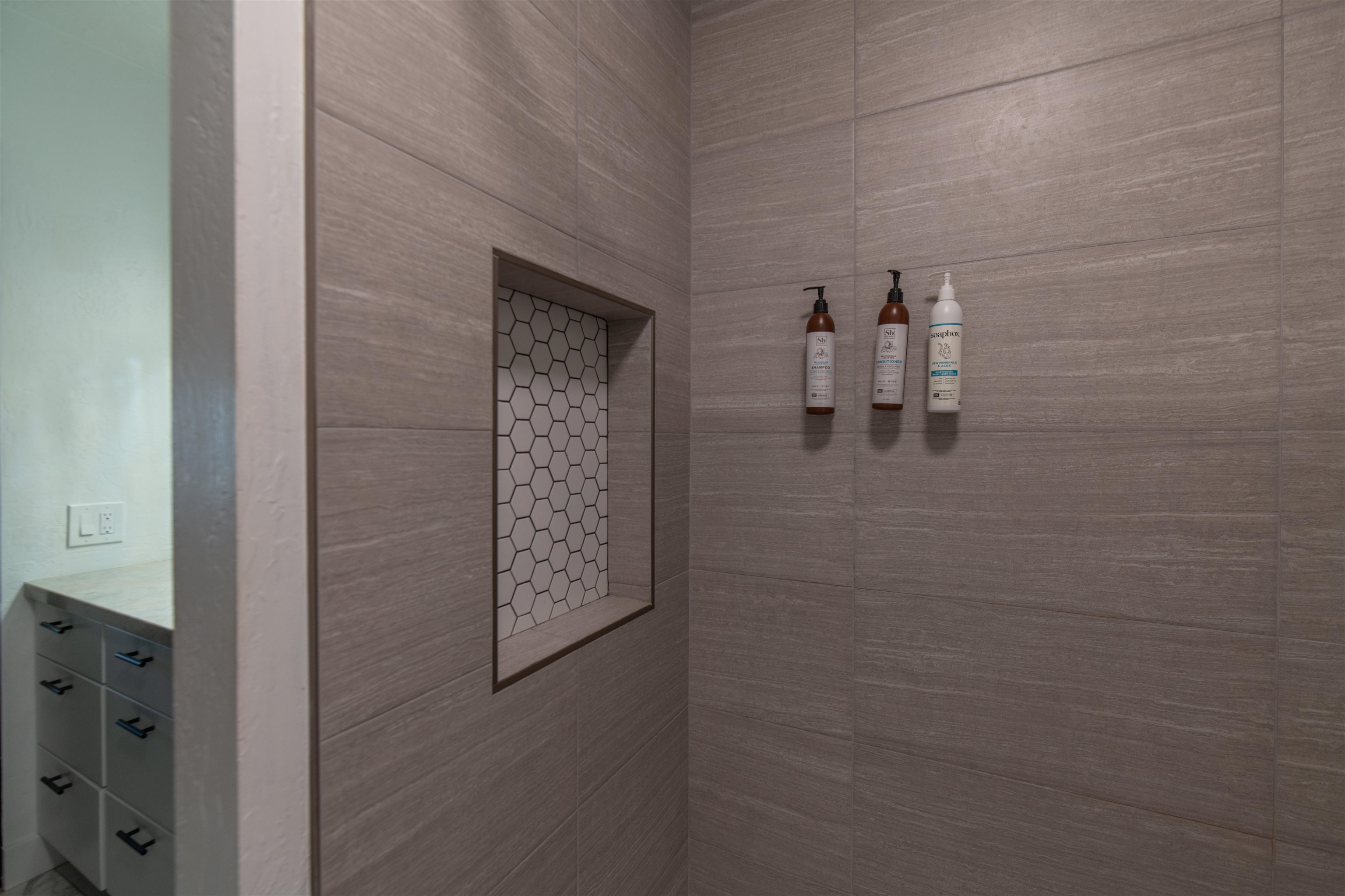 Hale Kamaole condo # 3-251, Kihei, Hawaii - photo 18 of 43