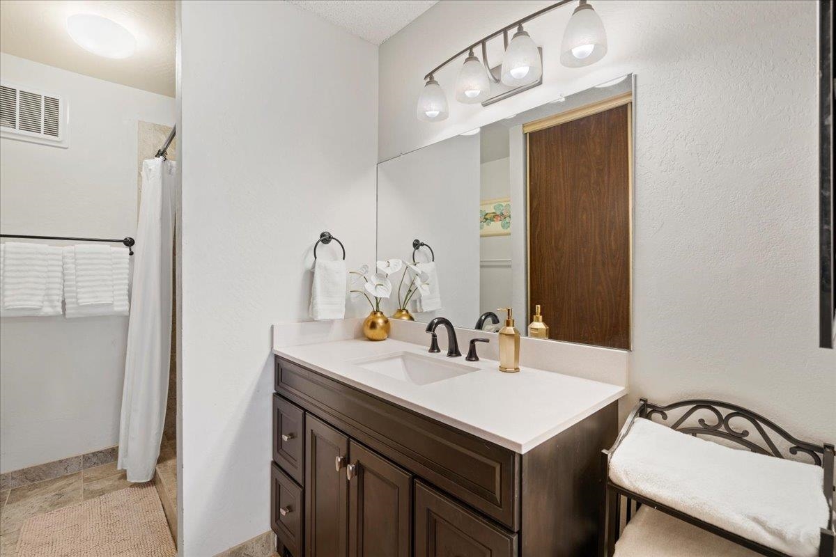 Hale Kamaole condo # 330, Kihei, Hawaii - photo 29 of 44