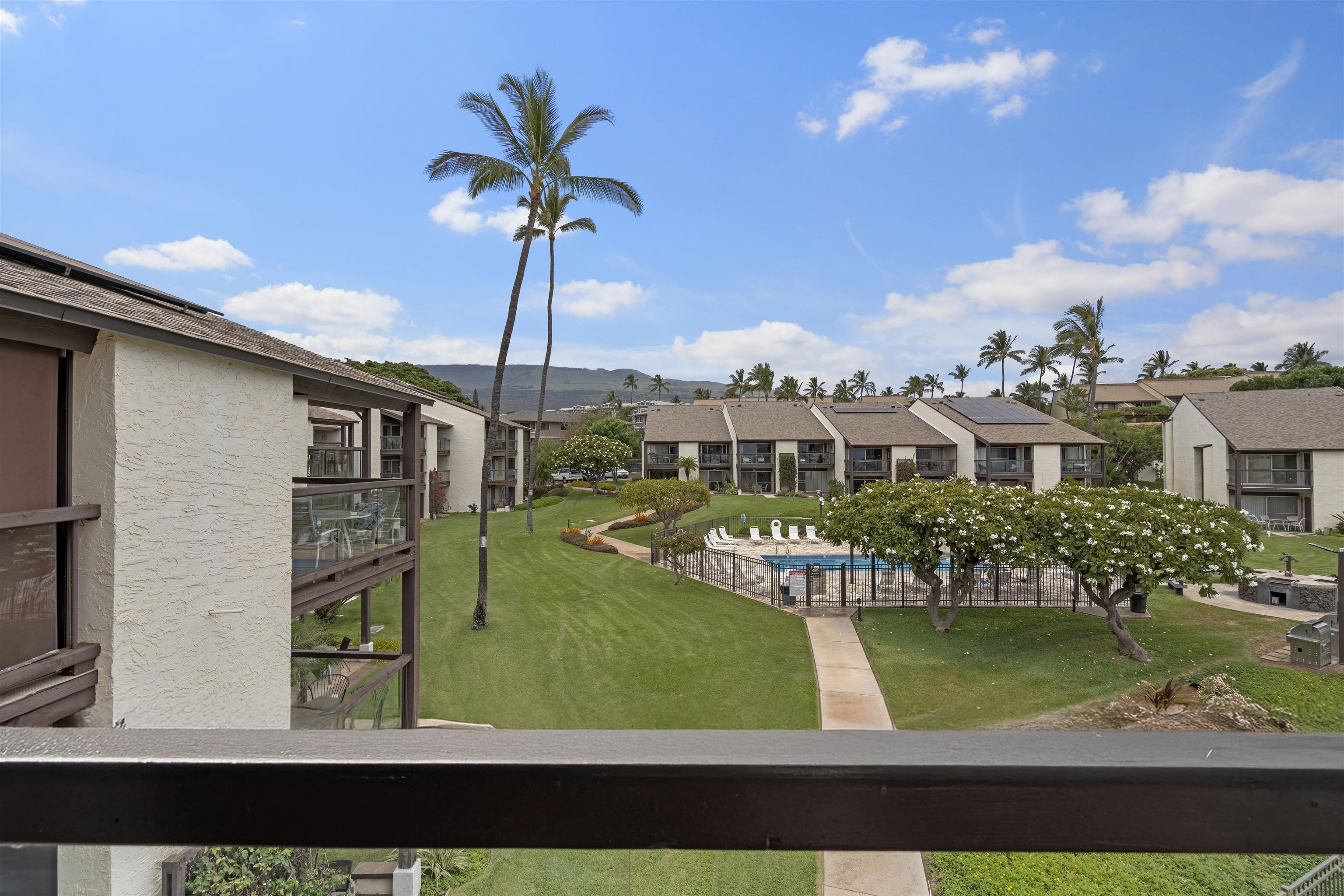 Hale Kamaole condo # 330, Kihei, Hawaii - photo 38 of 44