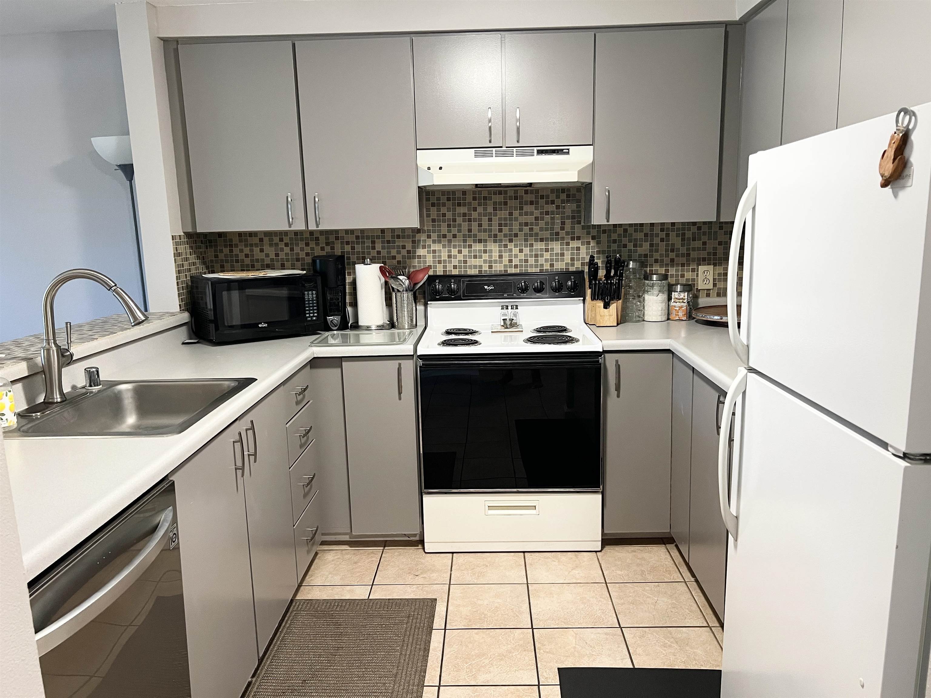 Kihei Shores condo # B 106, Kihei, Hawaii - photo 2 of 28