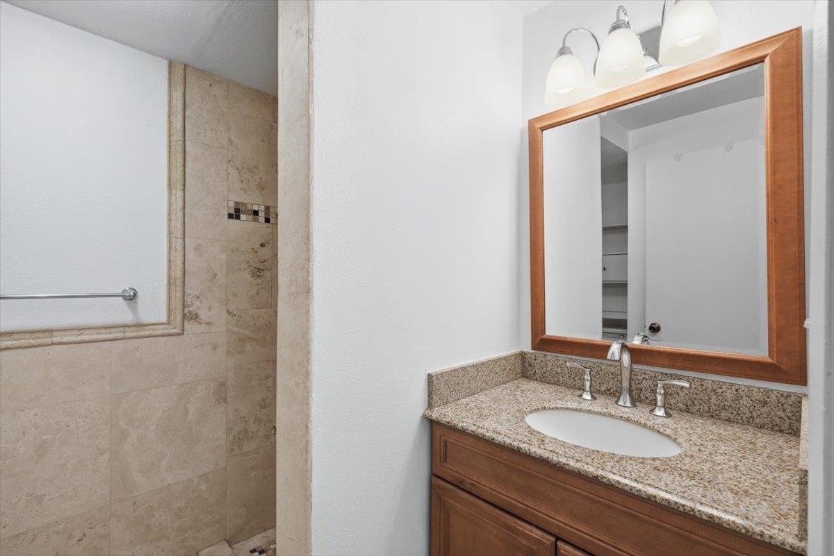 Kihei Shores condo # C201, Kihei, Hawaii - photo 13 of 40