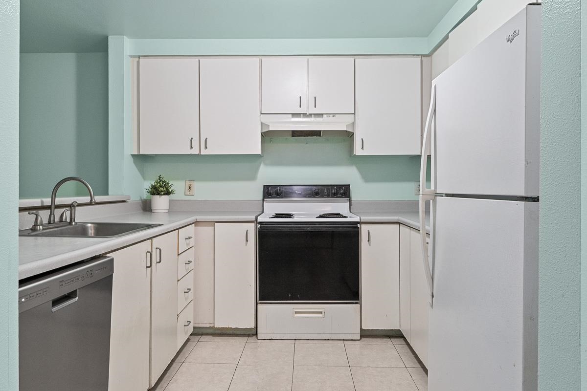 Kihei Shores condo # D102, Kihei, Hawaii - photo 6 of 22