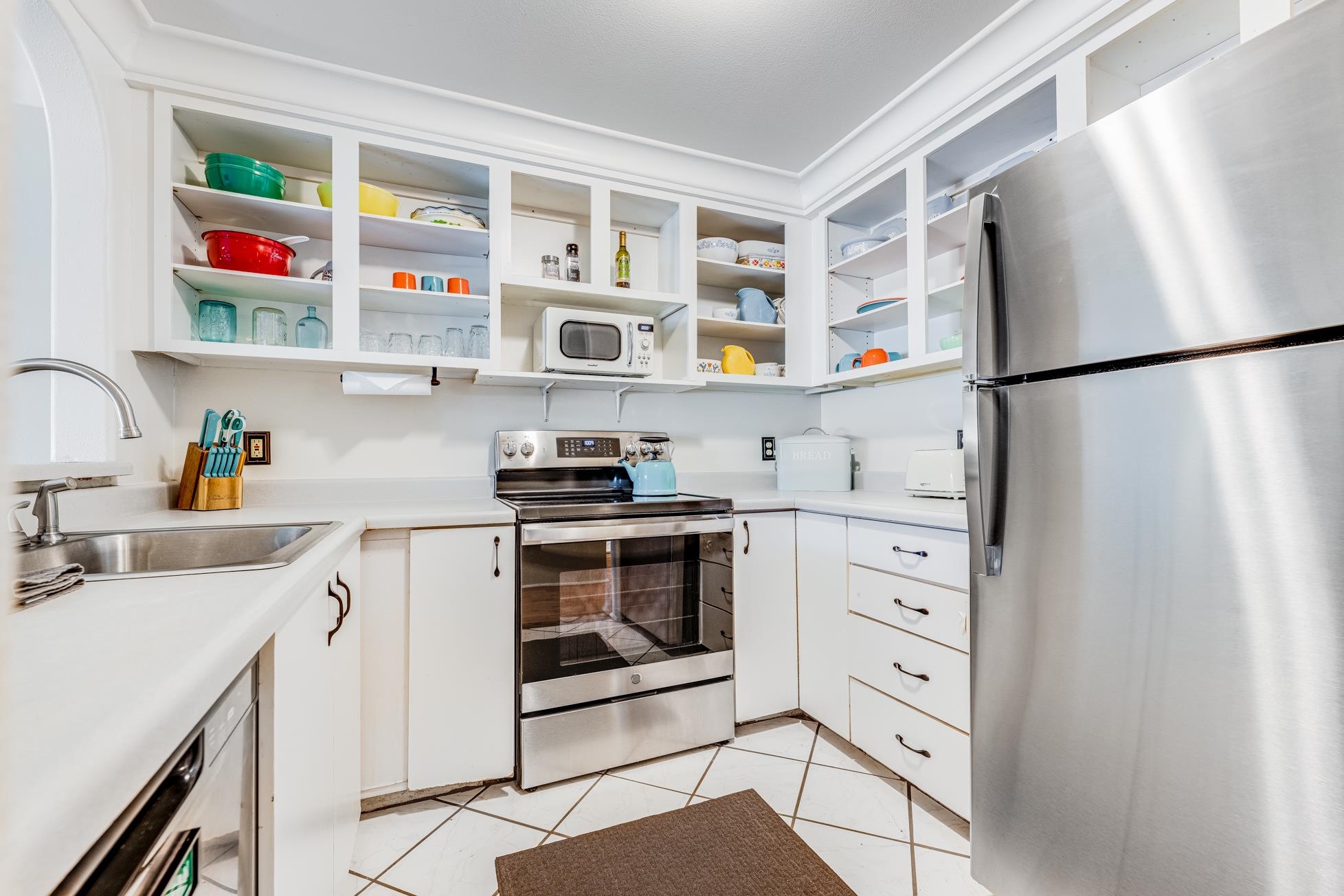 Kihei Shores condo # J008, Kihei, Hawaii - photo 5 of 28